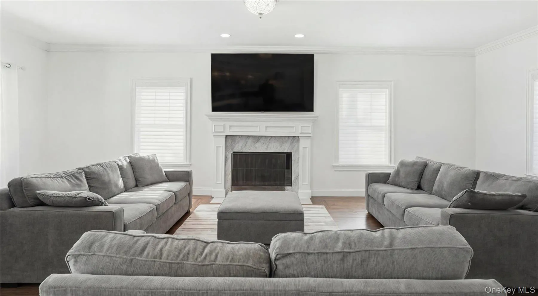 27 Jeffrey Lane, Southampton, NY, 4 Bedrooms Bedrooms, 10 Rooms Rooms,4 BathroomsBathrooms,Residential Lease,For Rent,Jeffrey,0,958460 27 Jeffrey Lane, Southampton, NY, 4 Bedrooms Bedrooms, 10 Rooms Rooms,4 BathroomsBathrooms,Residential Lease,For Rent,Jeffrey,0,958460