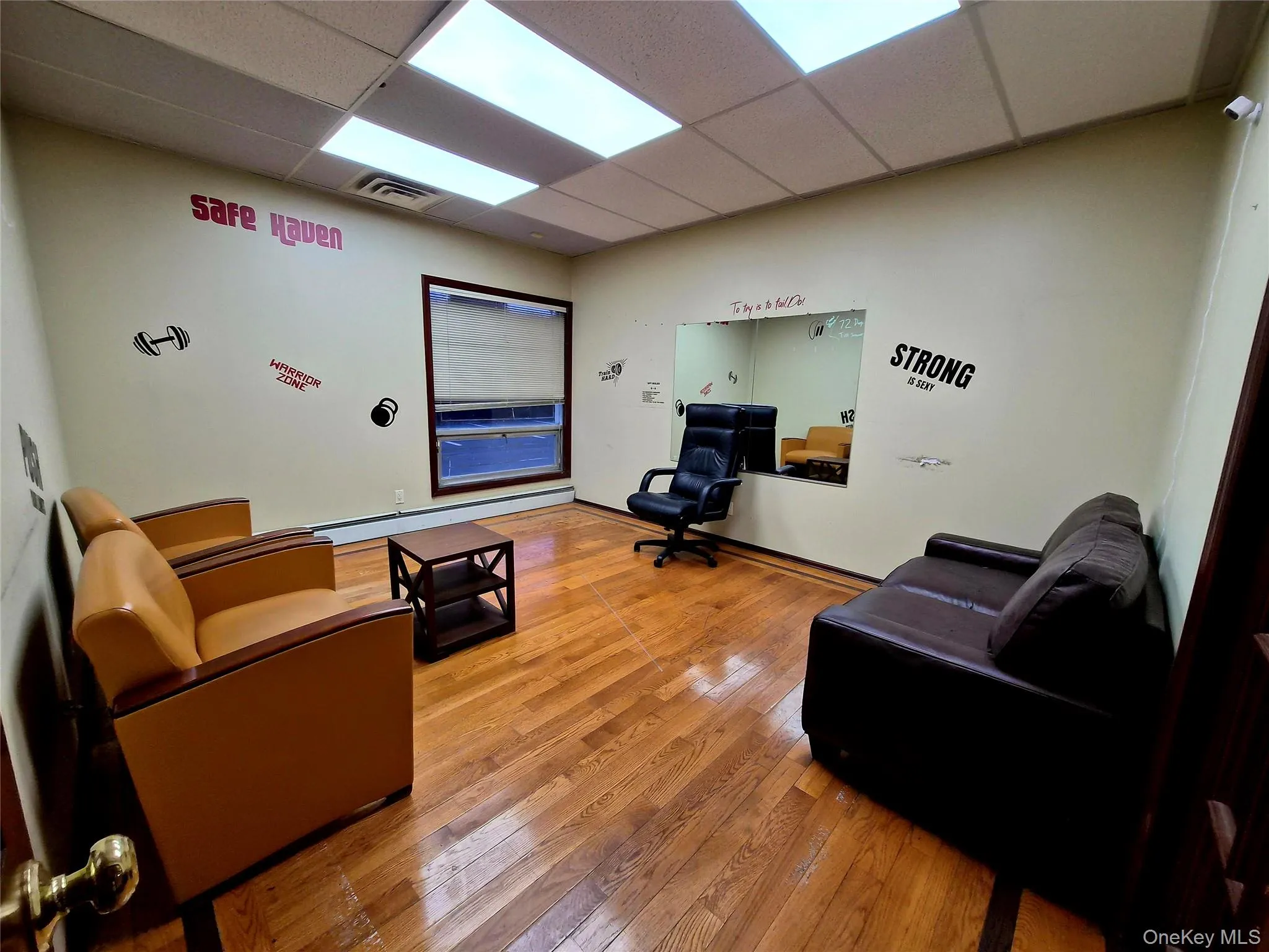 121 Oak Street, Babylon, NY, ,Commercial Lease,For Rent,Oak,0,958514 121 Oak Street, Babylon, NY, ,Commercial Lease,For Rent,Oak,0,958514