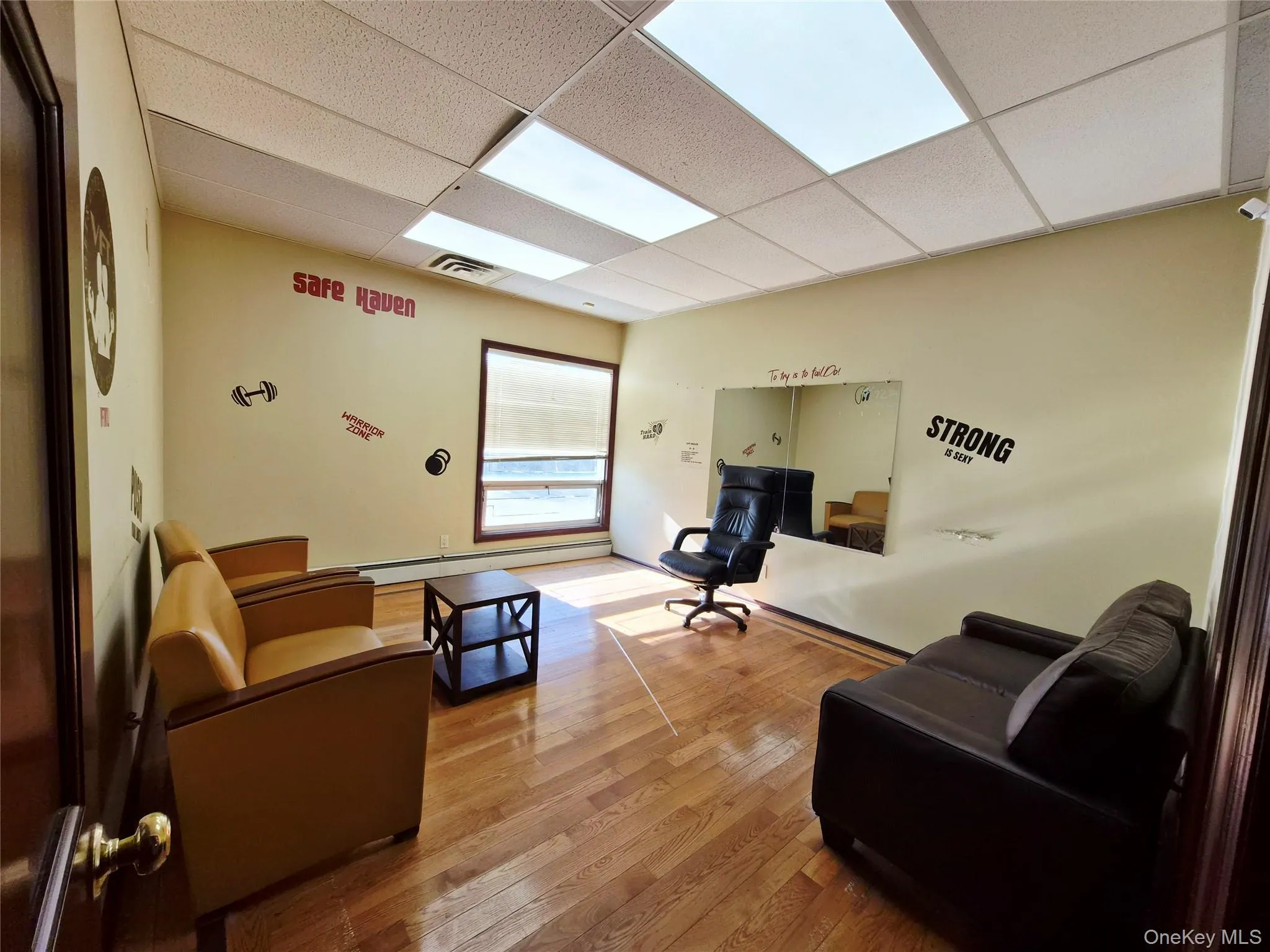 121 Oak Street, Babylon, NY, ,Commercial Lease,For Rent,Oak,0,958514 121 Oak Street, Babylon, NY, ,Commercial Lease,For Rent,Oak,0,958514