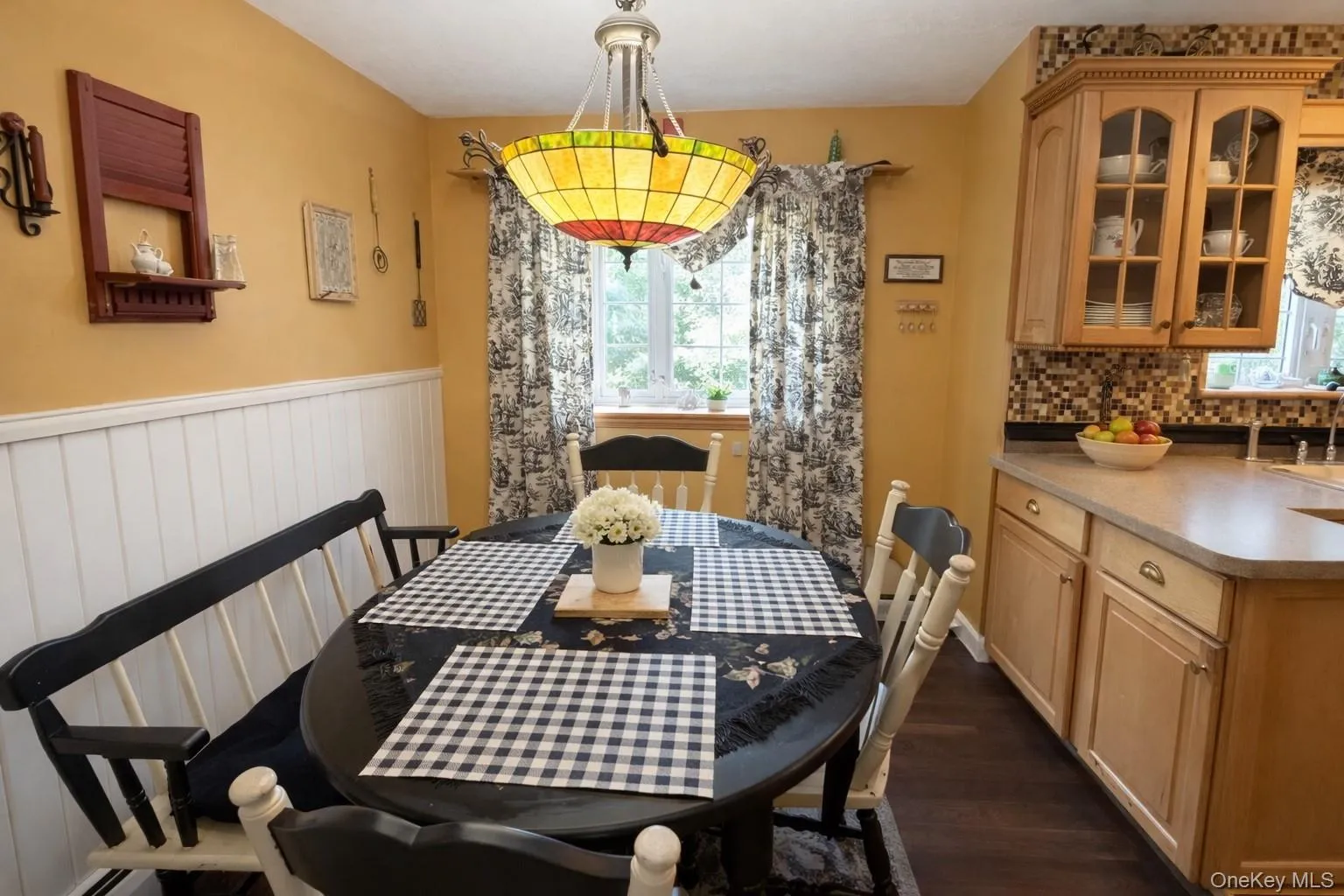 15 Palm Street, Brookhaven, NY, 4 Bedrooms Bedrooms, 9 Rooms Rooms,2 BathroomsBathrooms,Residential,For Rent,Palm,0,958517 15 Palm Street, Brookhaven, NY, 4 Bedrooms Bedrooms, 9 Rooms Rooms,2 BathroomsBathrooms,Residential,For Rent,Palm,0,958517