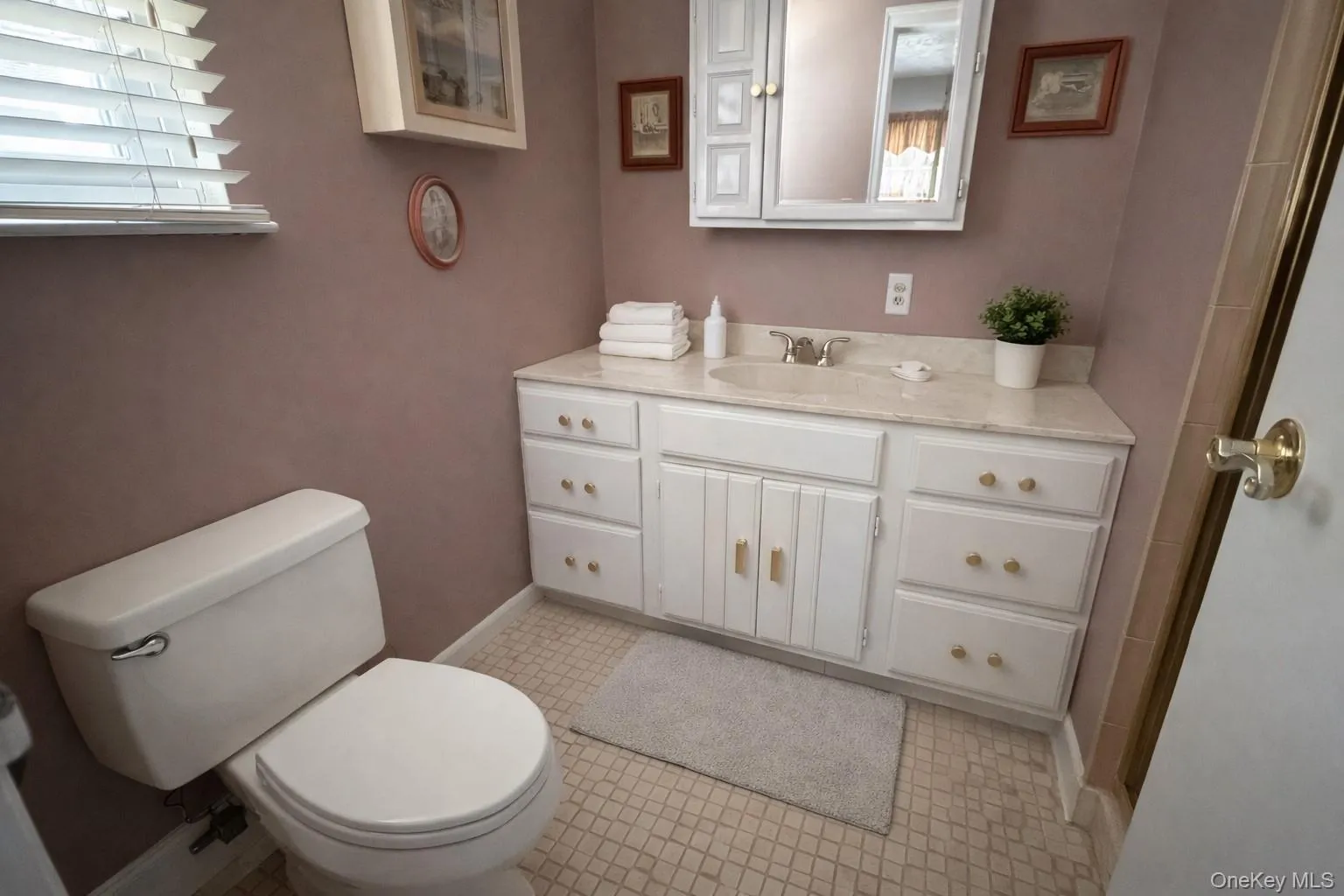 15 Palm Street, Brookhaven, NY, 4 Bedrooms Bedrooms, 9 Rooms Rooms,2 BathroomsBathrooms,Residential,For Rent,Palm,0,958517 15 Palm Street, Brookhaven, NY, 4 Bedrooms Bedrooms, 9 Rooms Rooms,2 BathroomsBathrooms,Residential,For Rent,Palm,0,958517
