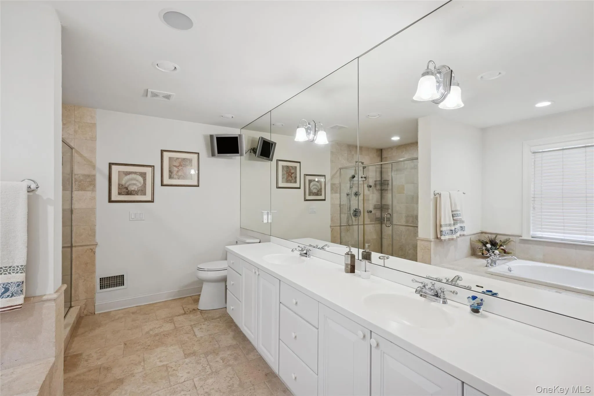 126 Malloy Drive, Southampton, NY, 5 Bedrooms Bedrooms, 12 Rooms Rooms,4 BathroomsBathrooms,Residential Lease,For Rent,Malloy,0,958518 126 Malloy Drive, Southampton, NY, 5 Bedrooms Bedrooms, 12 Rooms Rooms,4 BathroomsBathrooms,Residential Lease,For Rent,Malloy,0,958518