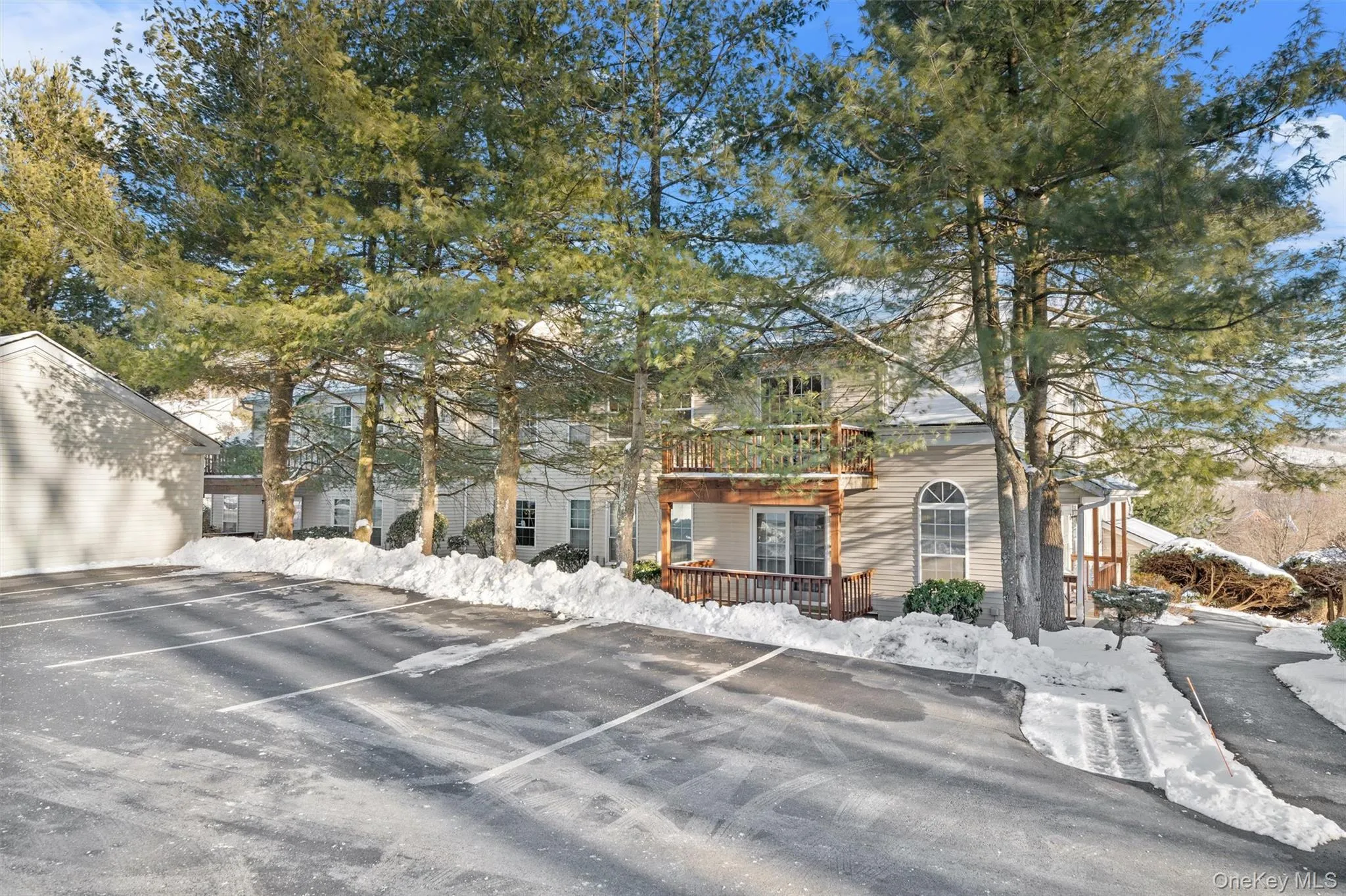 Parking is right outside the unit Parking is right outside the unit