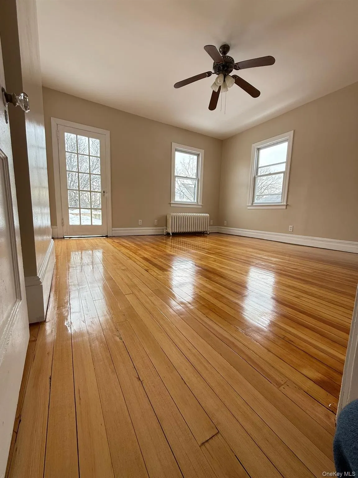 7 Flower Street, New Rochelle, NY, 3 Bedrooms Bedrooms, 7 Rooms Rooms,1 BathroomBathrooms,Residential Lease,For Rent,Flower,0,958536 7 Flower Street, New Rochelle, NY, 3 Bedrooms Bedrooms, 7 Rooms Rooms,1 BathroomBathrooms,Residential Lease,For Rent,Flower,0,958536