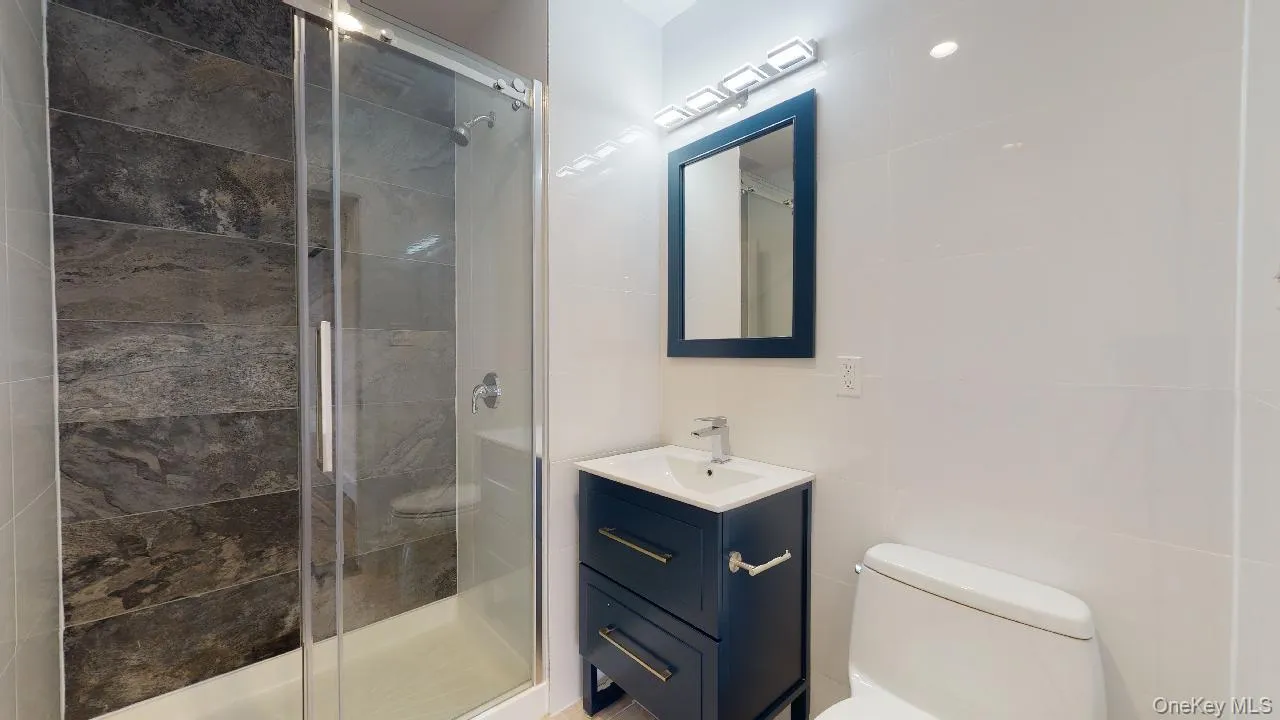 138-28 Queens Boulevard, New York, NY, 2 Bedrooms Bedrooms, 4 Rooms Rooms,1 BathroomBathrooms,Residential Lease,For Rent,Queens,0,958547 138-28 Queens Boulevard, New York, NY, 2 Bedrooms Bedrooms, 4 Rooms Rooms,1 BathroomBathrooms,Residential Lease,For Rent,Queens,0,958547