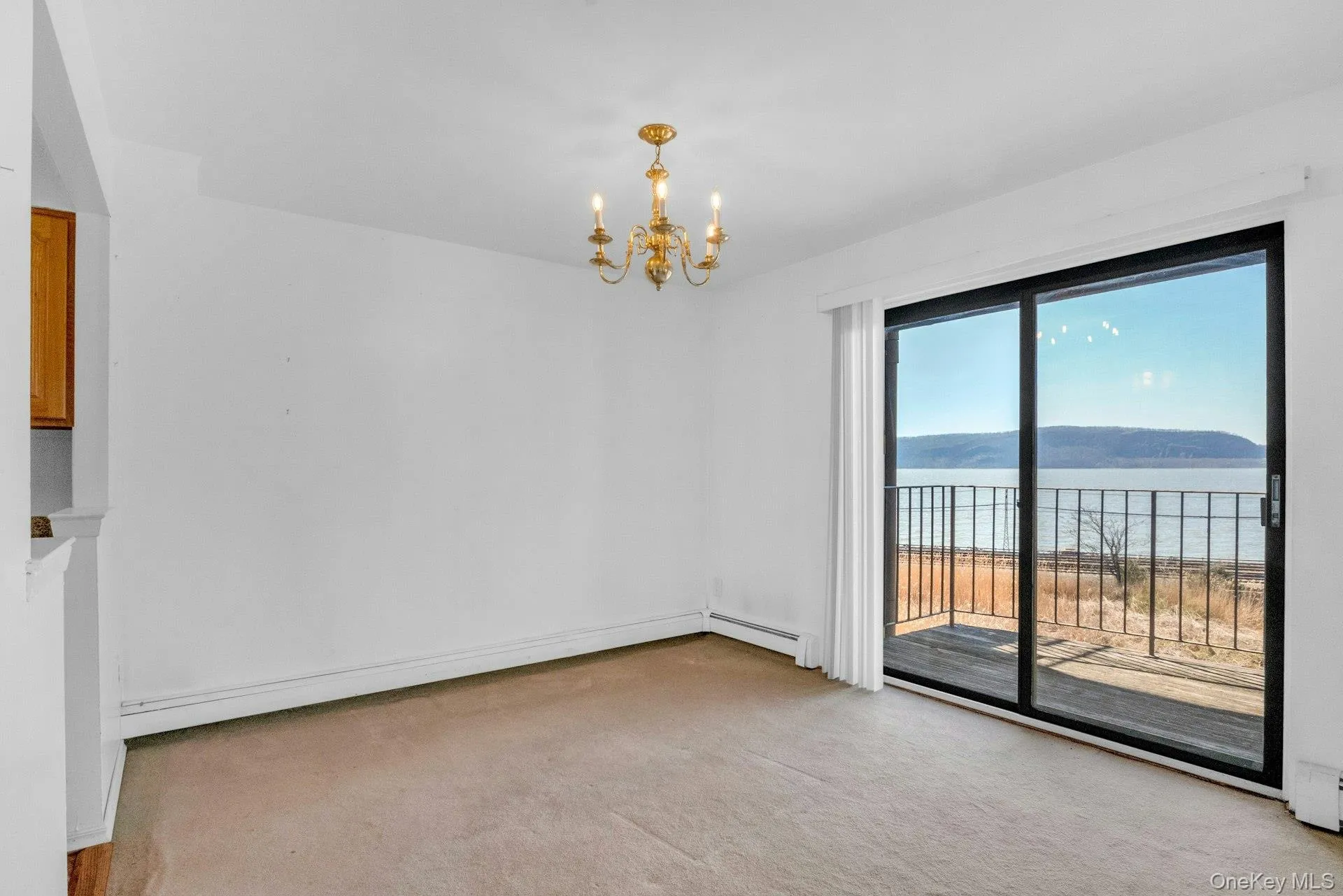 Dining area with spectacular views Dining area with spectacular views
