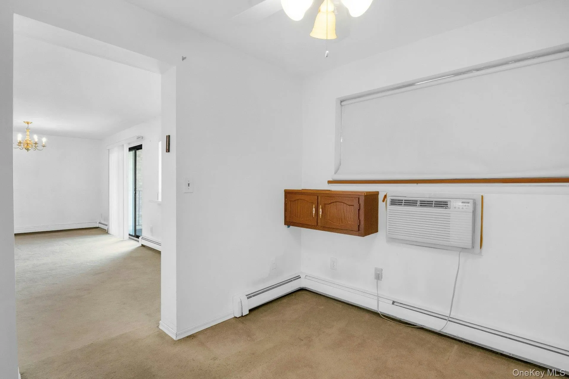 Den/Office Den/Office