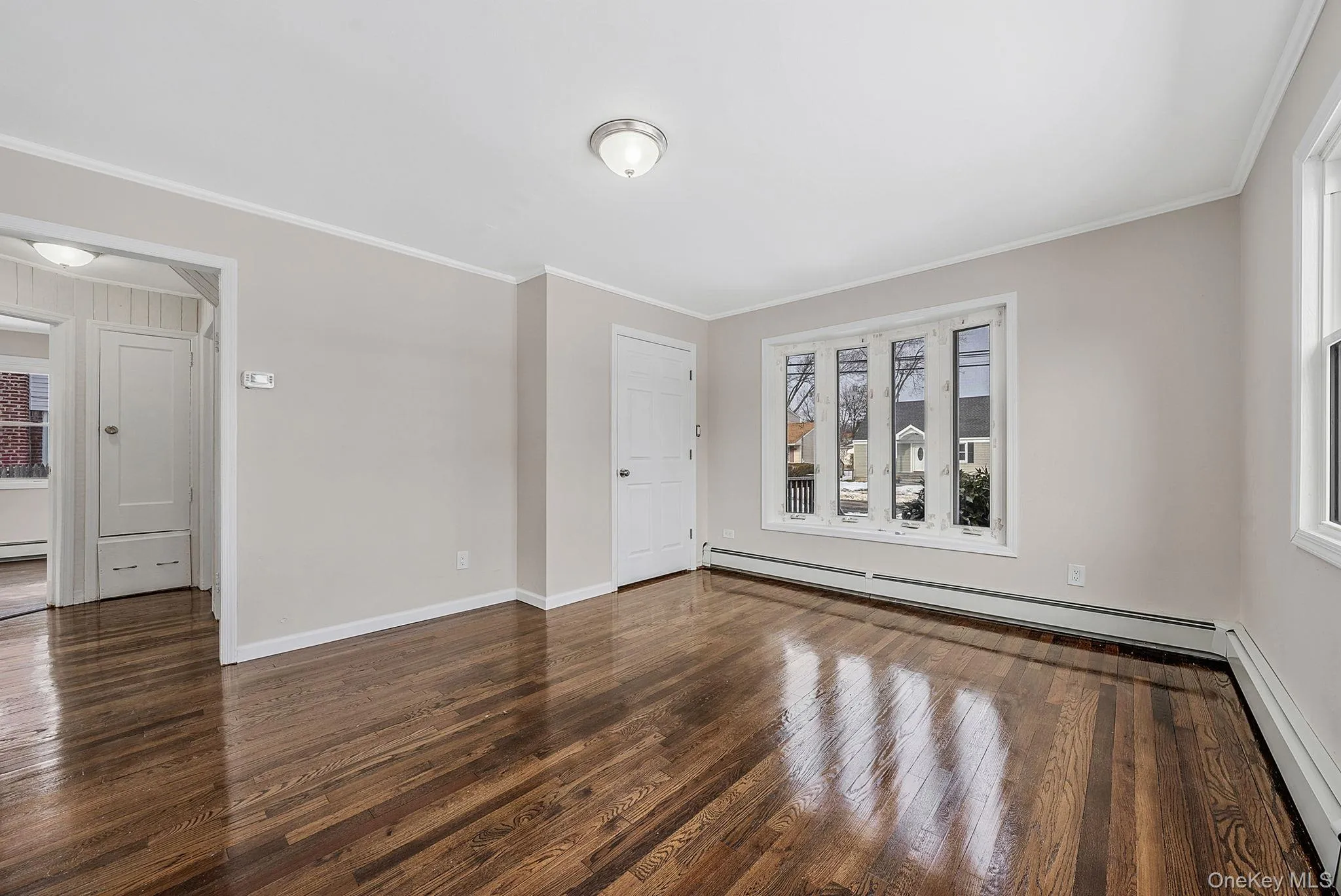 526 Albert Street, Hempstead, NY, 4 Bedrooms Bedrooms, 6 Rooms Rooms,2 BathroomsBathrooms,Residential,For Rent,Albert,0,958590 526 Albert Street, Hempstead, NY, 4 Bedrooms Bedrooms, 6 Rooms Rooms,2 BathroomsBathrooms,Residential,For Rent,Albert,0,958590