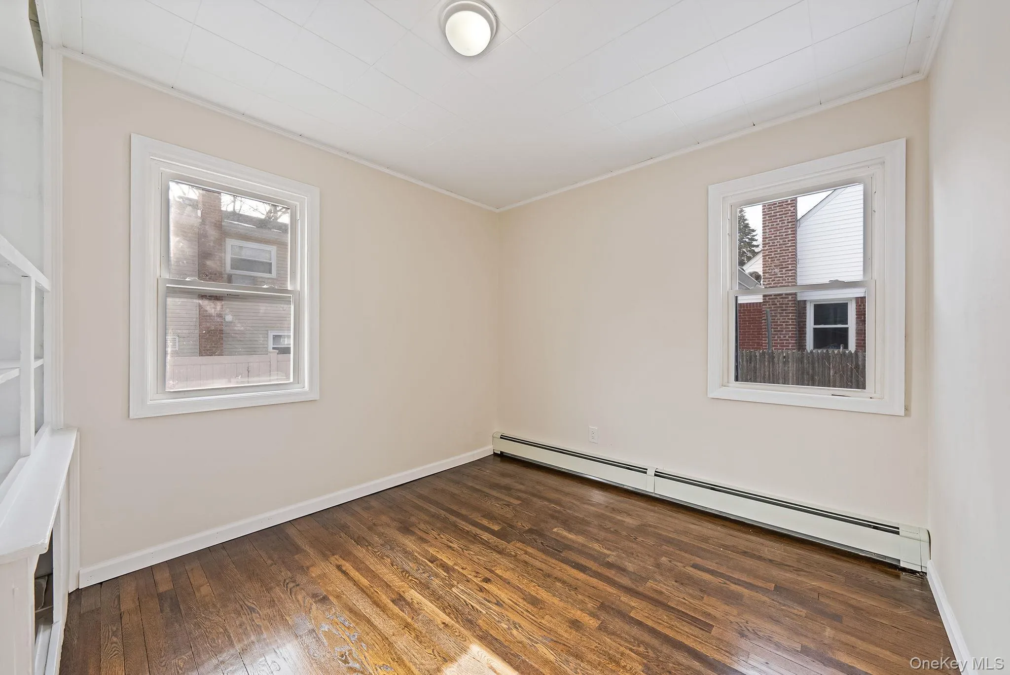 526 Albert Street, Hempstead, NY, 4 Bedrooms Bedrooms, 6 Rooms Rooms,2 BathroomsBathrooms,Residential,For Rent,Albert,0,958590 526 Albert Street, Hempstead, NY, 4 Bedrooms Bedrooms, 6 Rooms Rooms,2 BathroomsBathrooms,Residential,For Rent,Albert,0,958590