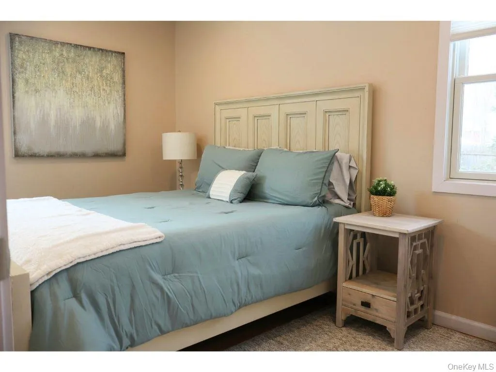 38 Woodridge Road, Southampton, NY, 3 Bedrooms Bedrooms, 8 Rooms Rooms,1 BathroomBathrooms,Residential Lease,For Rent,Woodridge,0,958596 38 Woodridge Road, Southampton, NY, 3 Bedrooms Bedrooms, 8 Rooms Rooms,1 BathroomBathrooms,Residential Lease,For Rent,Woodridge,0,958596