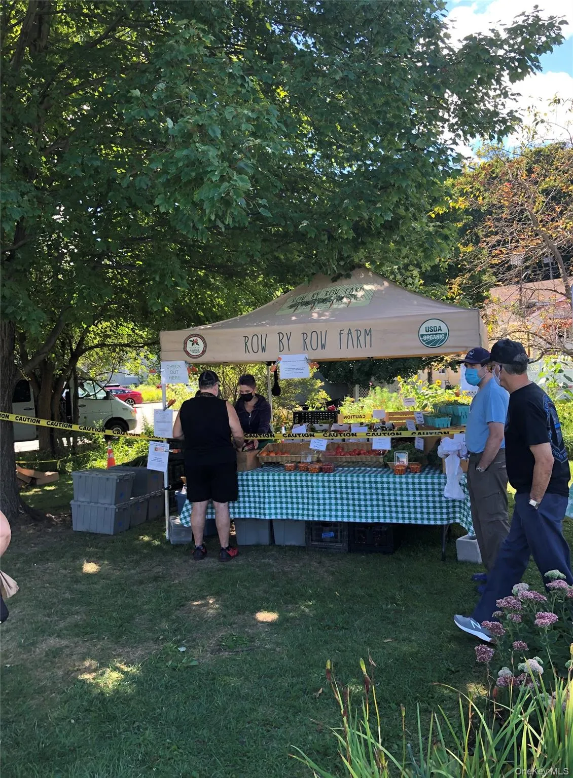 WEEKLY FARMERS MARKET WEEKLY FARMERS MARKET