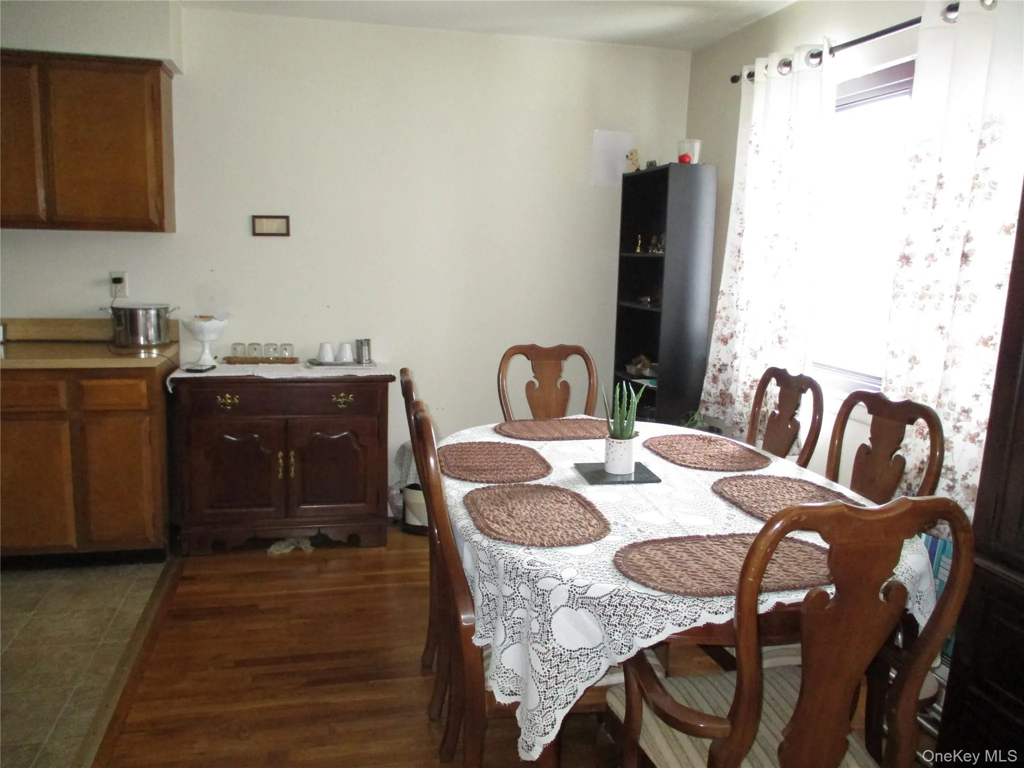 2 Lawrence Park Drive, Orangetown, NY, 2 Bedrooms Bedrooms, 5 Rooms Rooms,1 BathroomBathrooms,Residential Lease,For Rent,Lawrence Park,0,958598 2 Lawrence Park Drive, Orangetown, NY, 2 Bedrooms Bedrooms, 5 Rooms Rooms,1 BathroomBathrooms,Residential Lease,For Rent,Lawrence Park,0,958598