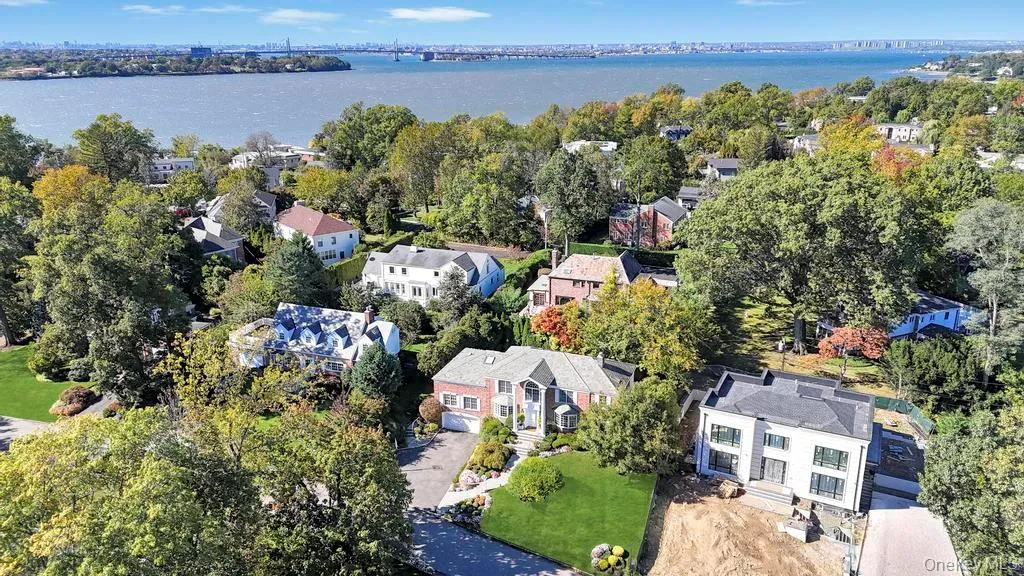 22 Bayside Drive, North Hempstead, NY, 5 Bedrooms Bedrooms, 12 Rooms Rooms,4 BathroomsBathrooms,Residential Lease,For Rent,Bayside,0,958600 22 Bayside Drive, North Hempstead, NY, 5 Bedrooms Bedrooms, 12 Rooms Rooms,4 BathroomsBathrooms,Residential Lease,For Rent,Bayside,0,958600