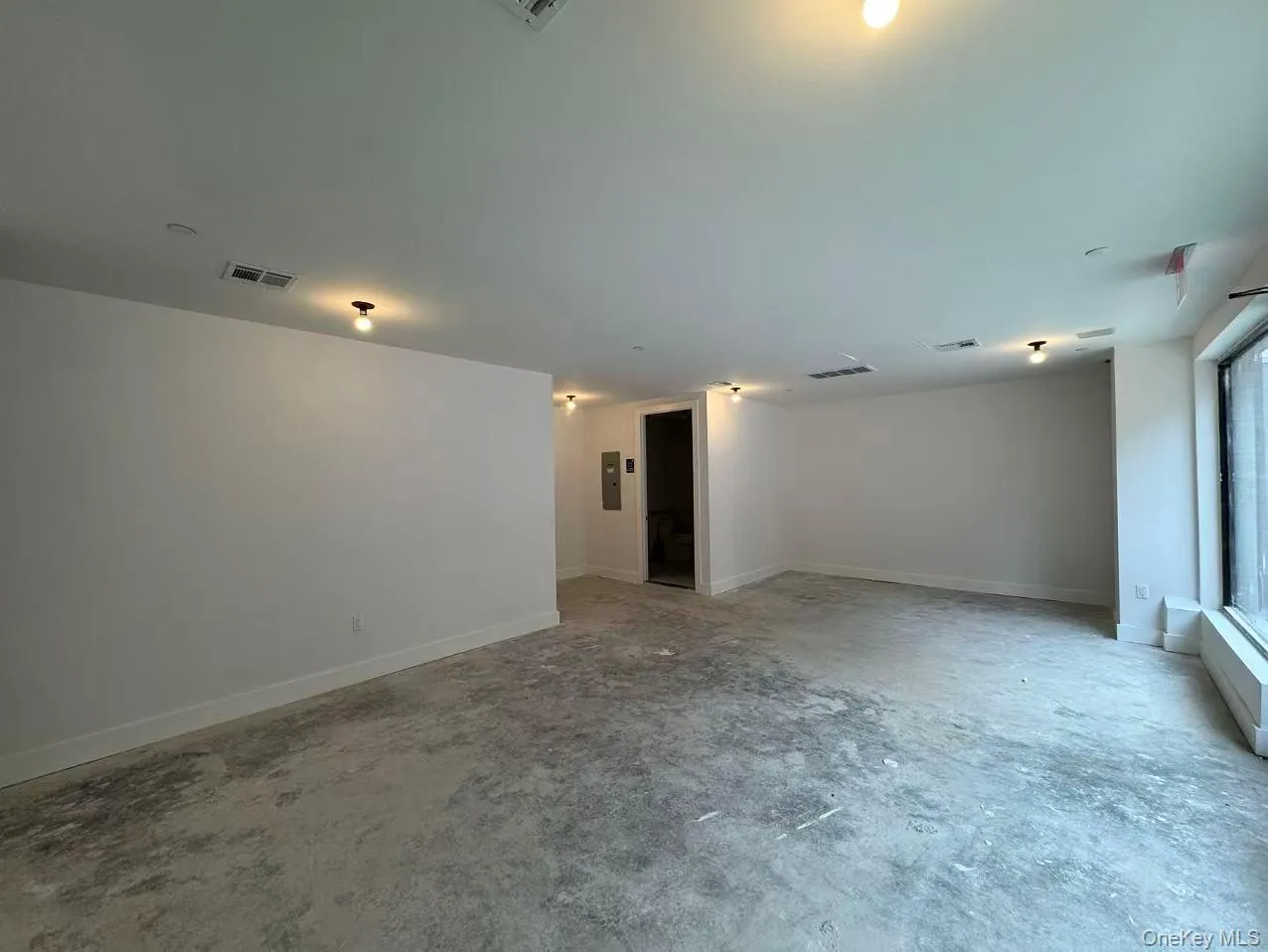 43-25 52nd Street, New York, NY, ,Commercial Lease,For Rent,52nd,0,958632 43-25 52nd Street, New York, NY, ,Commercial Lease,For Rent,52nd,0,958632