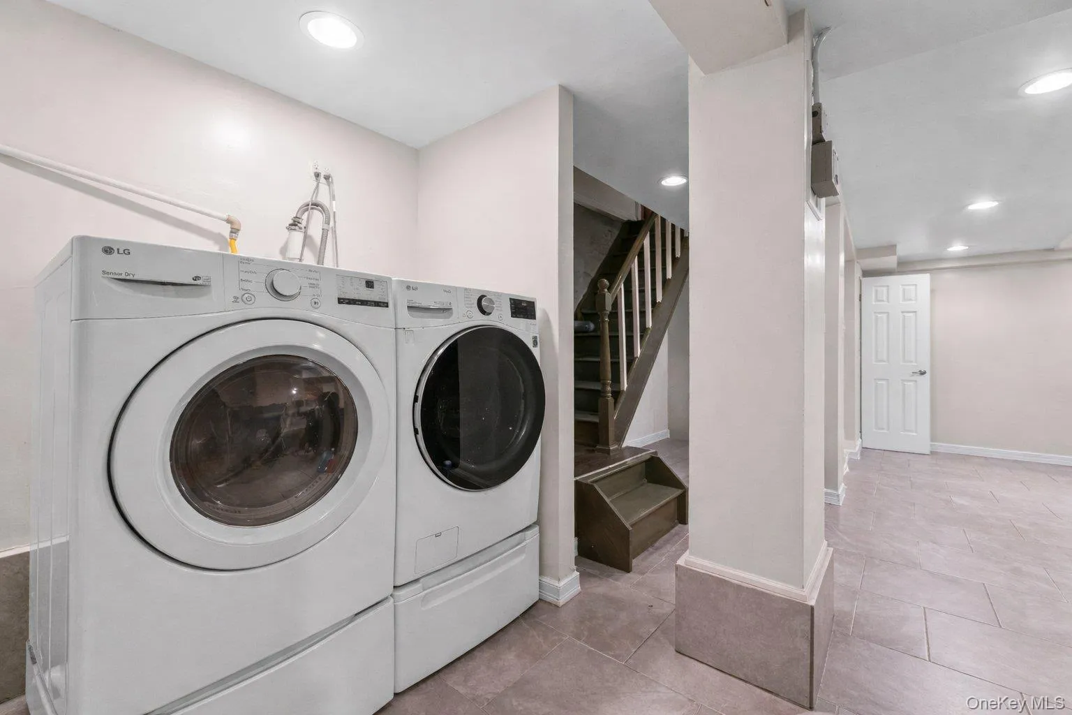 788 Jefferson Avenue, New York, NY, 3 Bedrooms Bedrooms, 10 Rooms Rooms,3 BathroomsBathrooms,Residential Lease,For Rent,Jefferson,0,958689 788 Jefferson Avenue, New York, NY, 3 Bedrooms Bedrooms, 10 Rooms Rooms,3 BathroomsBathrooms,Residential Lease,For Rent,Jefferson,0,958689