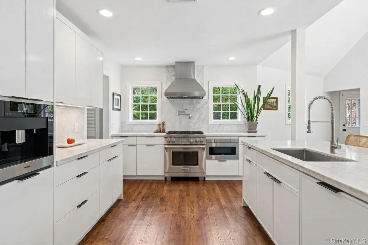 Virtually Renovated Kitchen Virtually Renovated Kitchen