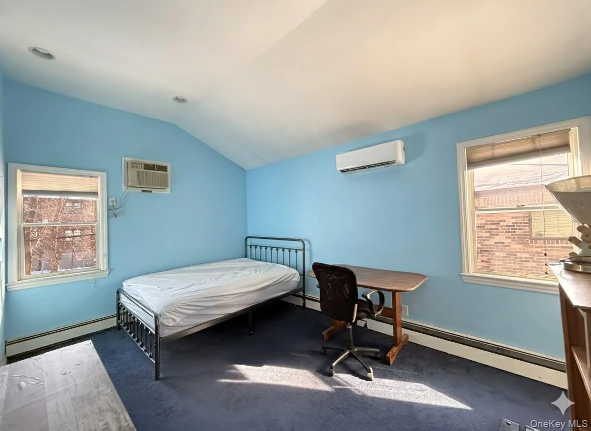24580 61st Avenue, New York, NY, 3 Bedrooms Bedrooms, 4 Rooms Rooms,1 BathroomBathrooms,Residential Lease,For Rent,61st,0,958722 24580 61st Avenue, New York, NY, 3 Bedrooms Bedrooms, 4 Rooms Rooms,1 BathroomBathrooms,Residential Lease,For Rent,61st,0,958722