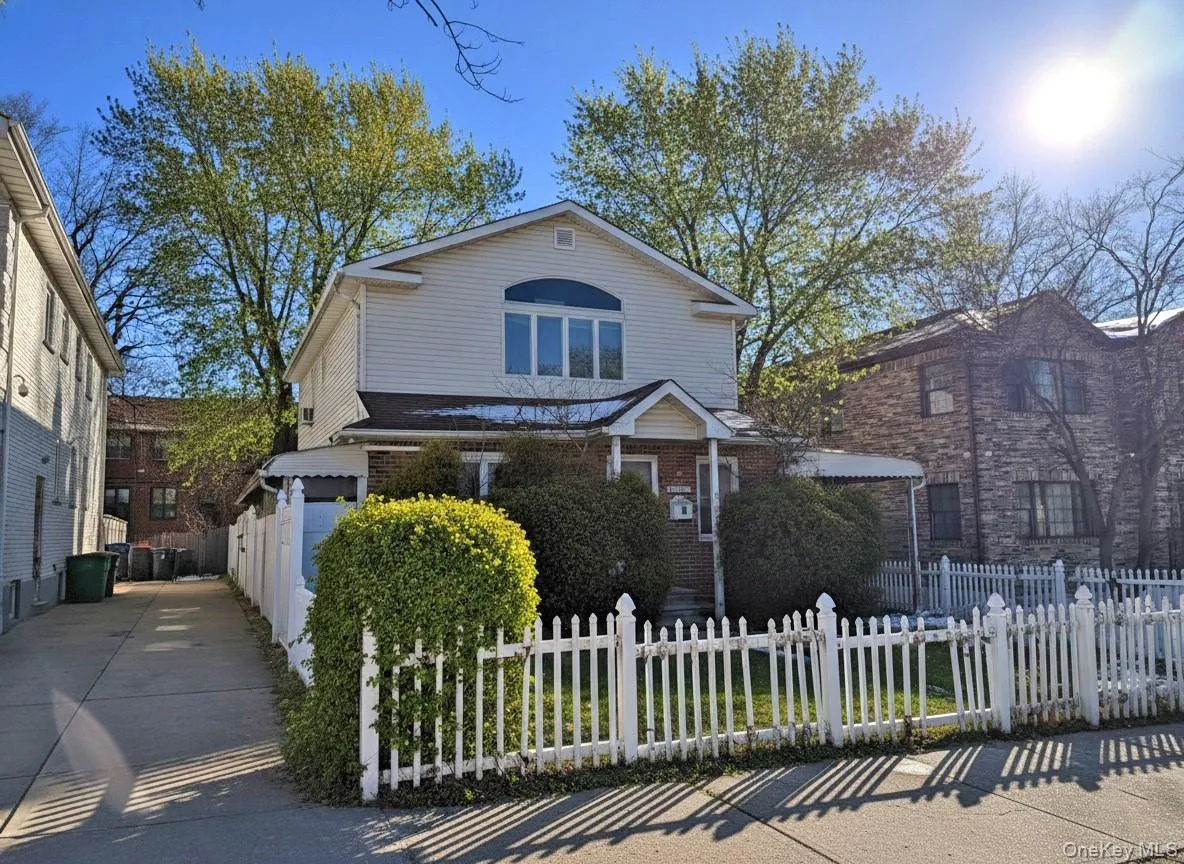 24580 61st Avenue, New York, NY, 3 Bedrooms Bedrooms, 4 Rooms Rooms,1 BathroomBathrooms,Residential Lease,For Rent,61st,0,958722 24580 61st Avenue, New York, NY, 3 Bedrooms Bedrooms, 4 Rooms Rooms,1 BathroomBathrooms,Residential Lease,For Rent,61st,0,958722