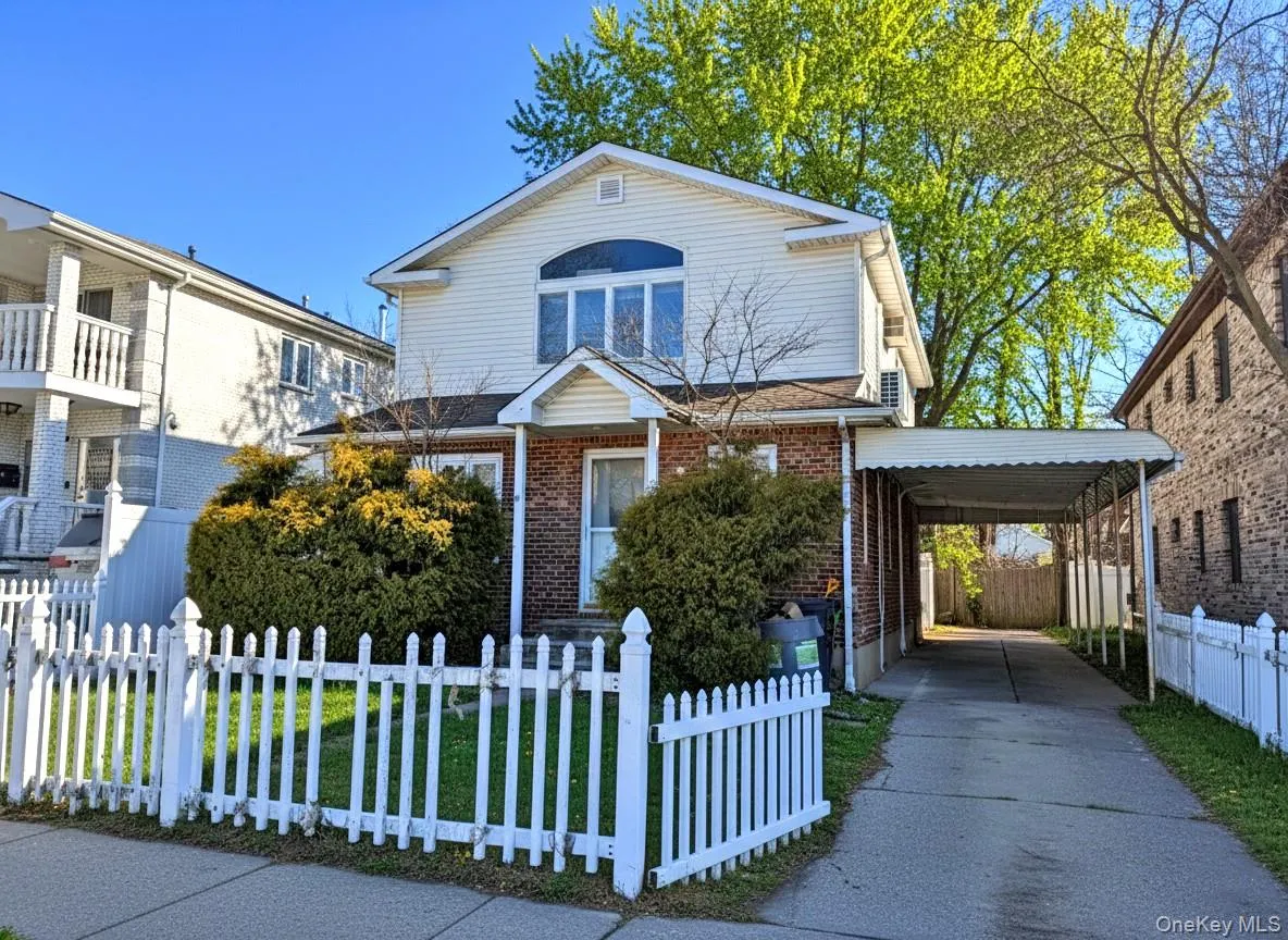 24580 61st Avenue, New York, NY, 3 Bedrooms Bedrooms, 4 Rooms Rooms,1 BathroomBathrooms,Residential Lease,For Rent,61st,0,958722 24580 61st Avenue, New York, NY, 3 Bedrooms Bedrooms, 4 Rooms Rooms,1 BathroomBathrooms,Residential Lease,For Rent,61st,0,958722