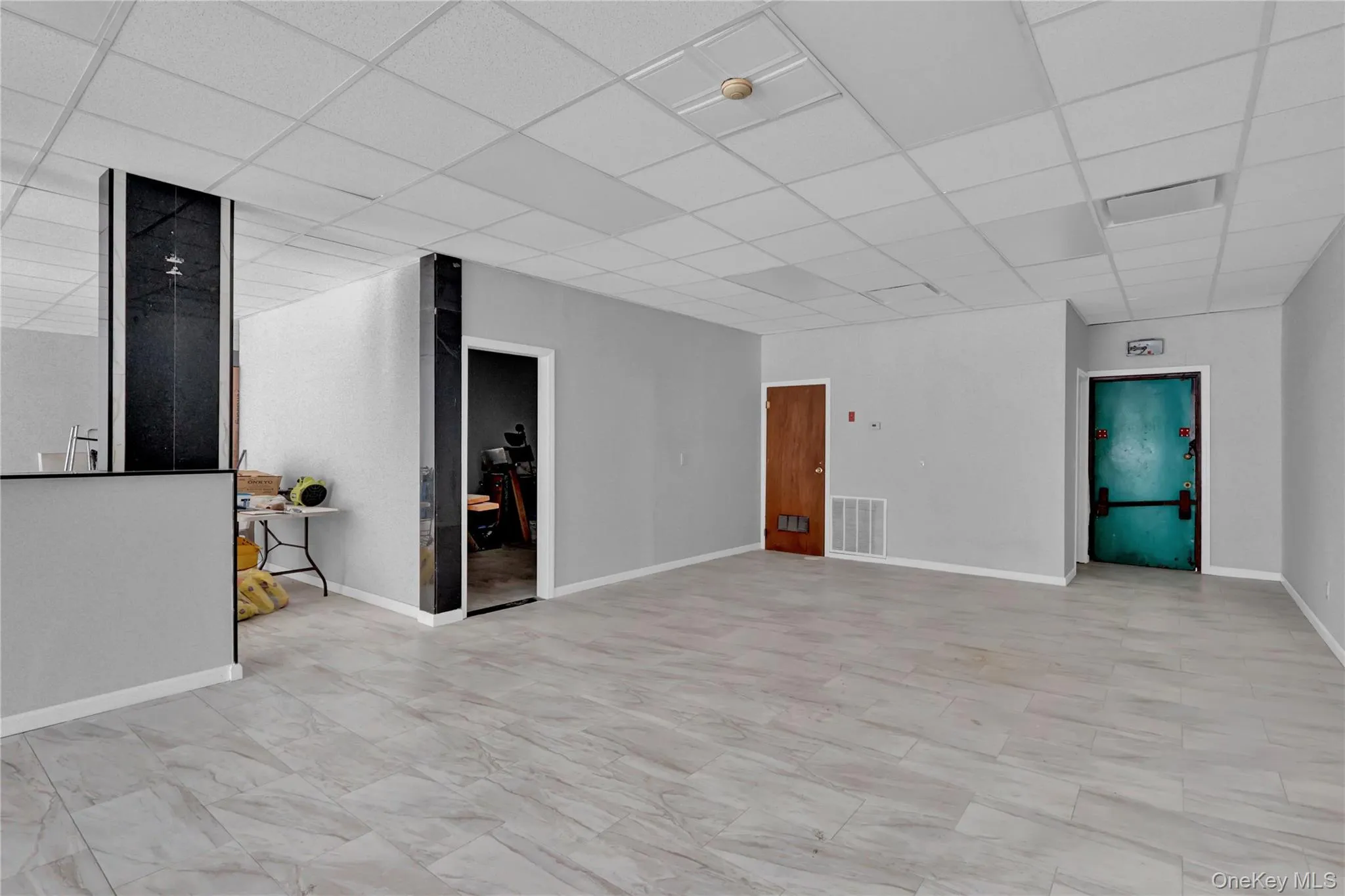 31 Middle Country Road, Brookhaven, NY, ,Commercial Lease,For Rent,Middle Country,0,958775 31 Middle Country Road, Brookhaven, NY, ,Commercial Lease,For Rent,Middle Country,0,958775