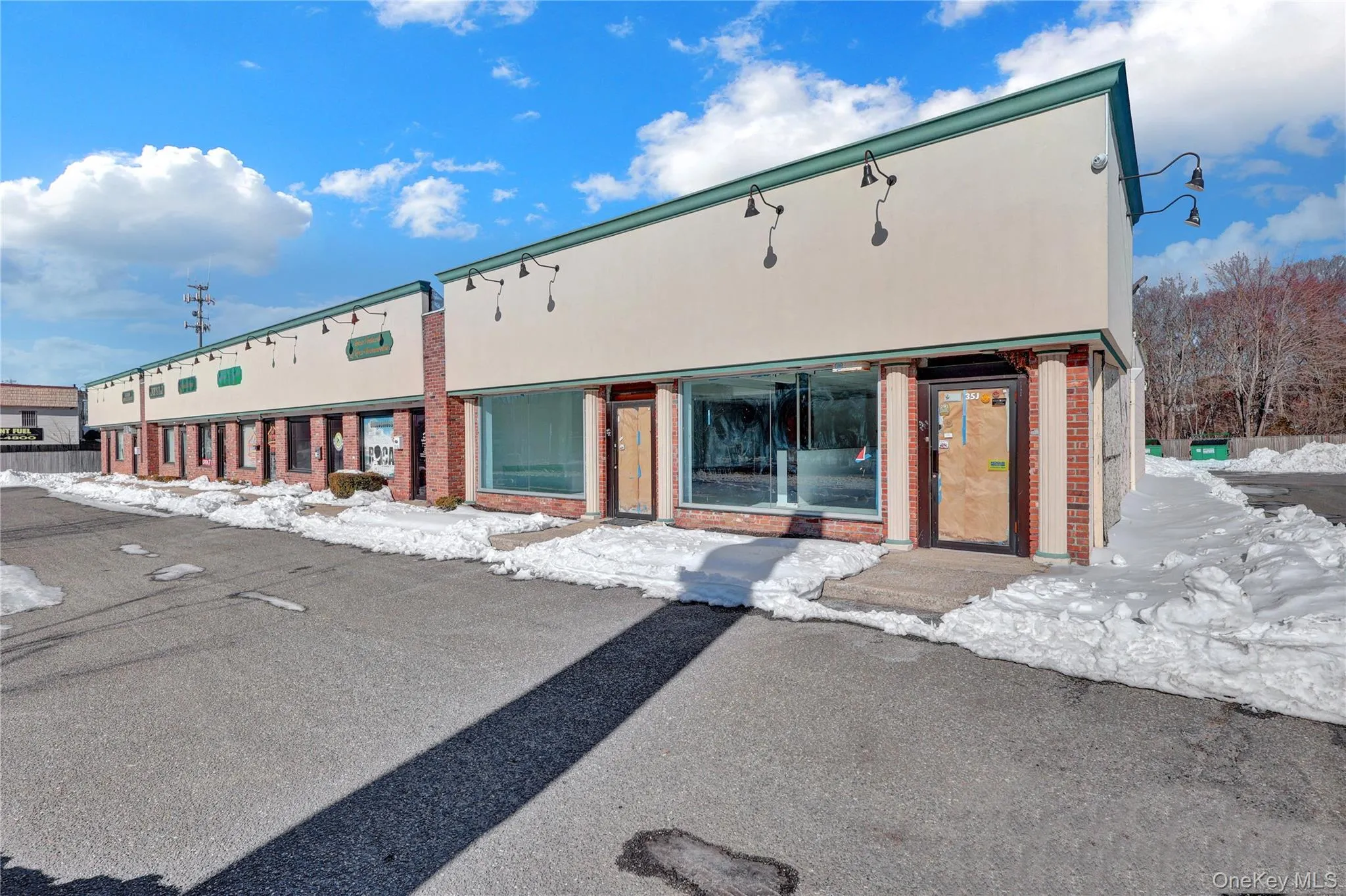 31 Middle Country Road, Brookhaven, NY, ,Commercial Lease,For Rent,Middle Country,0,958775 31 Middle Country Road, Brookhaven, NY, ,Commercial Lease,For Rent,Middle Country,0,958775