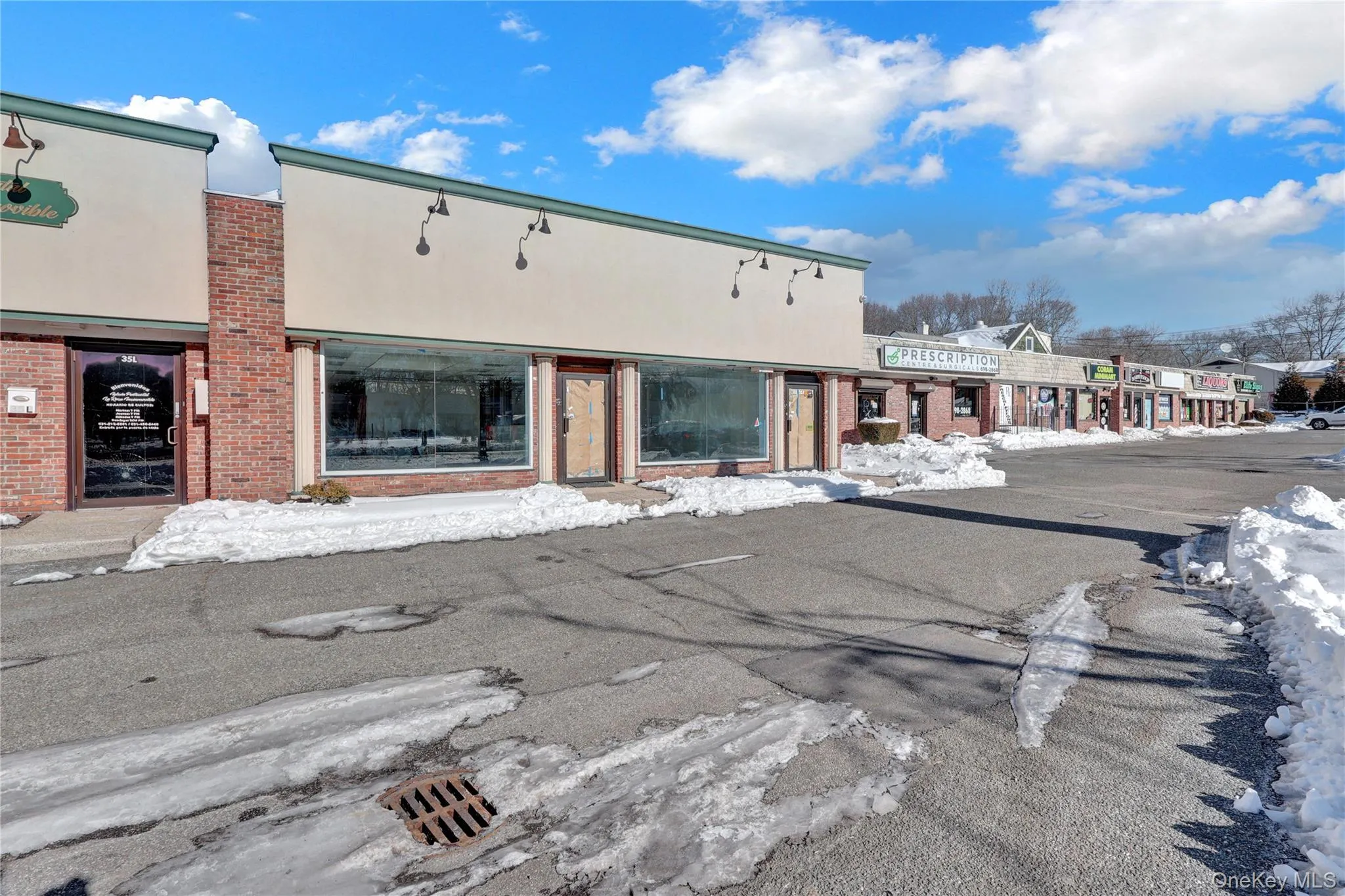 31 Middle Country Road, Brookhaven, NY, ,Commercial Lease,For Rent,Middle Country,0,958775 31 Middle Country Road, Brookhaven, NY, ,Commercial Lease,For Rent,Middle Country,0,958775