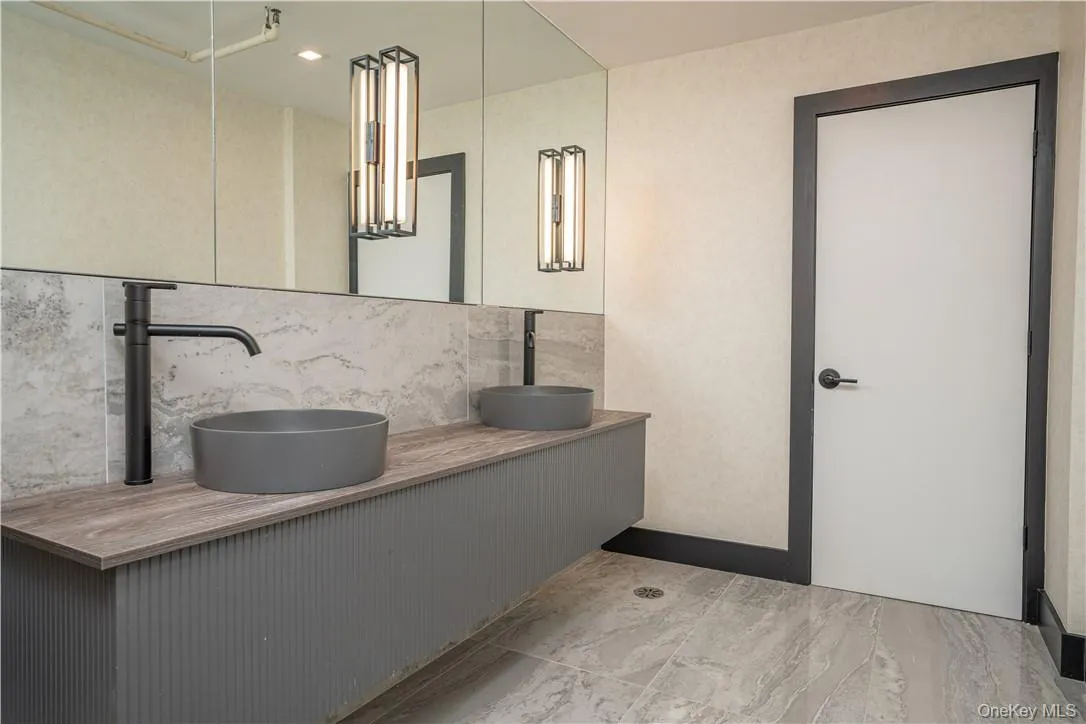 8-12 Boulevard, Orangetown, NY, 2 Bedrooms Bedrooms, 5 Rooms Rooms,1 BathroomBathrooms,Residential Lease,For Rent,Boulevard,0,958778 8-12 Boulevard, Orangetown, NY, 2 Bedrooms Bedrooms, 5 Rooms Rooms,1 BathroomBathrooms,Residential Lease,For Rent,Boulevard,0,958778