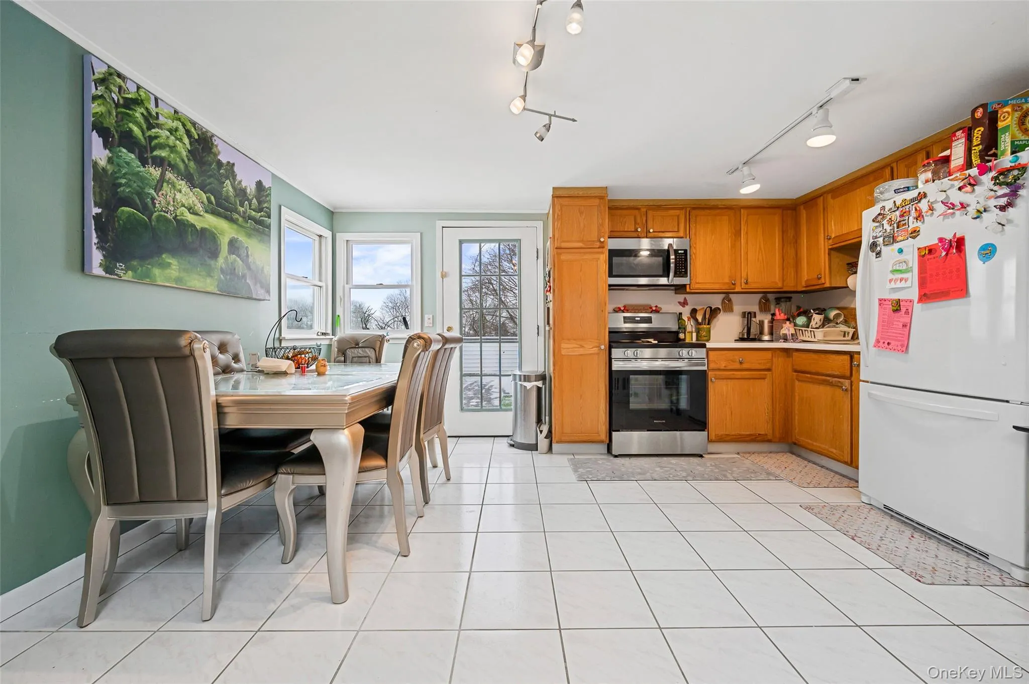 8 George Drive, Brookhaven, NY, 5 Bedrooms Bedrooms, 9 Rooms Rooms,2 BathroomsBathrooms,Residential,For Rent,George,0,958781 8 George Drive, Brookhaven, NY, 5 Bedrooms Bedrooms, 9 Rooms Rooms,2 BathroomsBathrooms,Residential,For Rent,George,0,958781