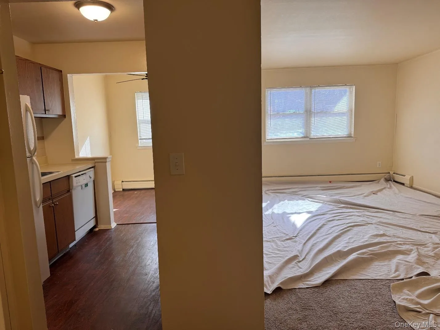 797 Brookridge Dr., Clarkstown, NY, 1 Bedroom Bedrooms, 4 Rooms Rooms,1 BathroomBathrooms,Residential Lease,For Rent,Brookridge Dr.,0,958813 797 Brookridge Dr., Clarkstown, NY, 1 Bedroom Bedrooms, 4 Rooms Rooms,1 BathroomBathrooms,Residential Lease,For Rent,Brookridge Dr.,0,958813
