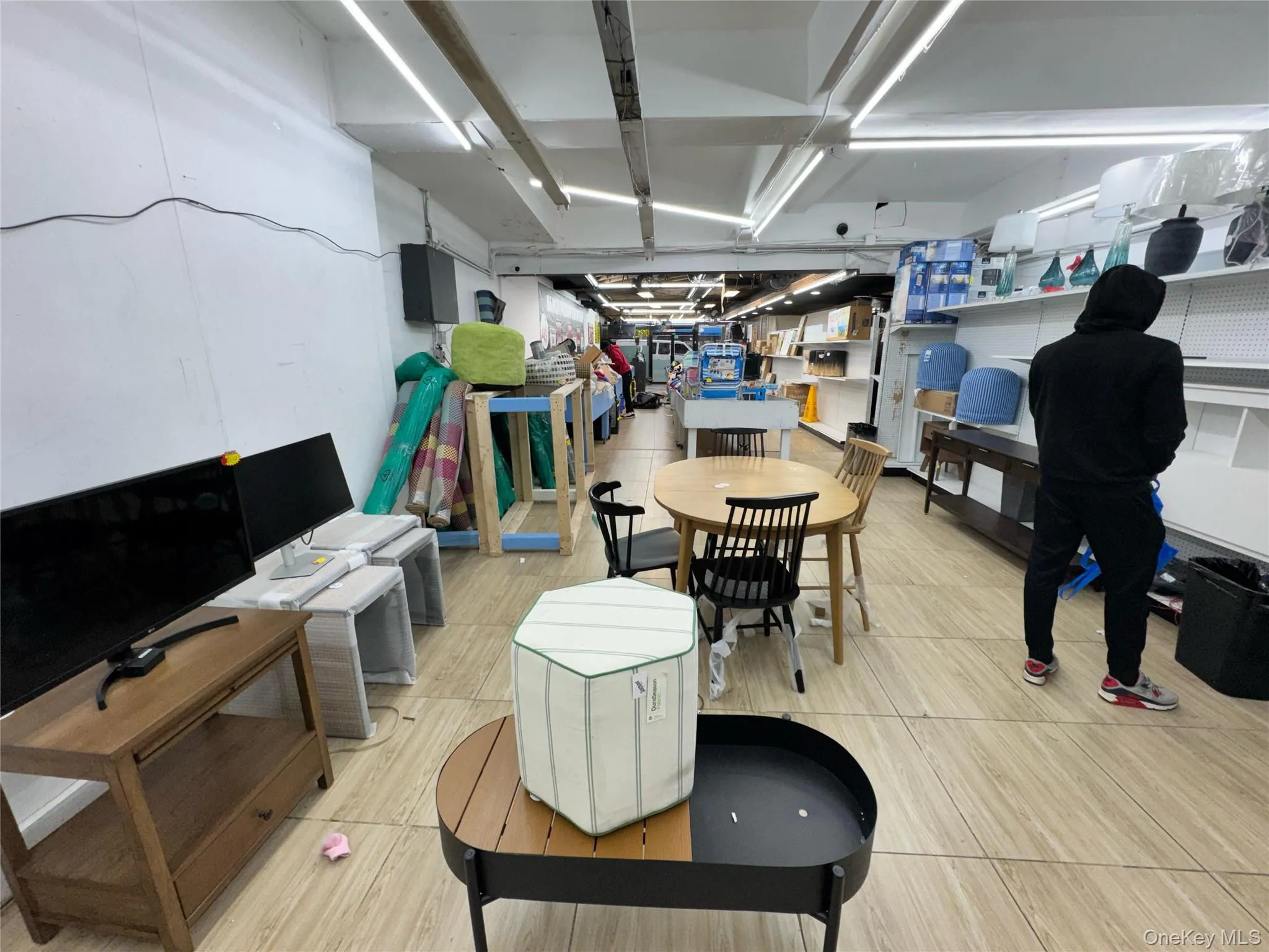 272 198th Street, New York, NY, ,Commercial Lease,For Rent,198th,0,958820 272 198th Street, New York, NY, ,Commercial Lease,For Rent,198th,0,958820