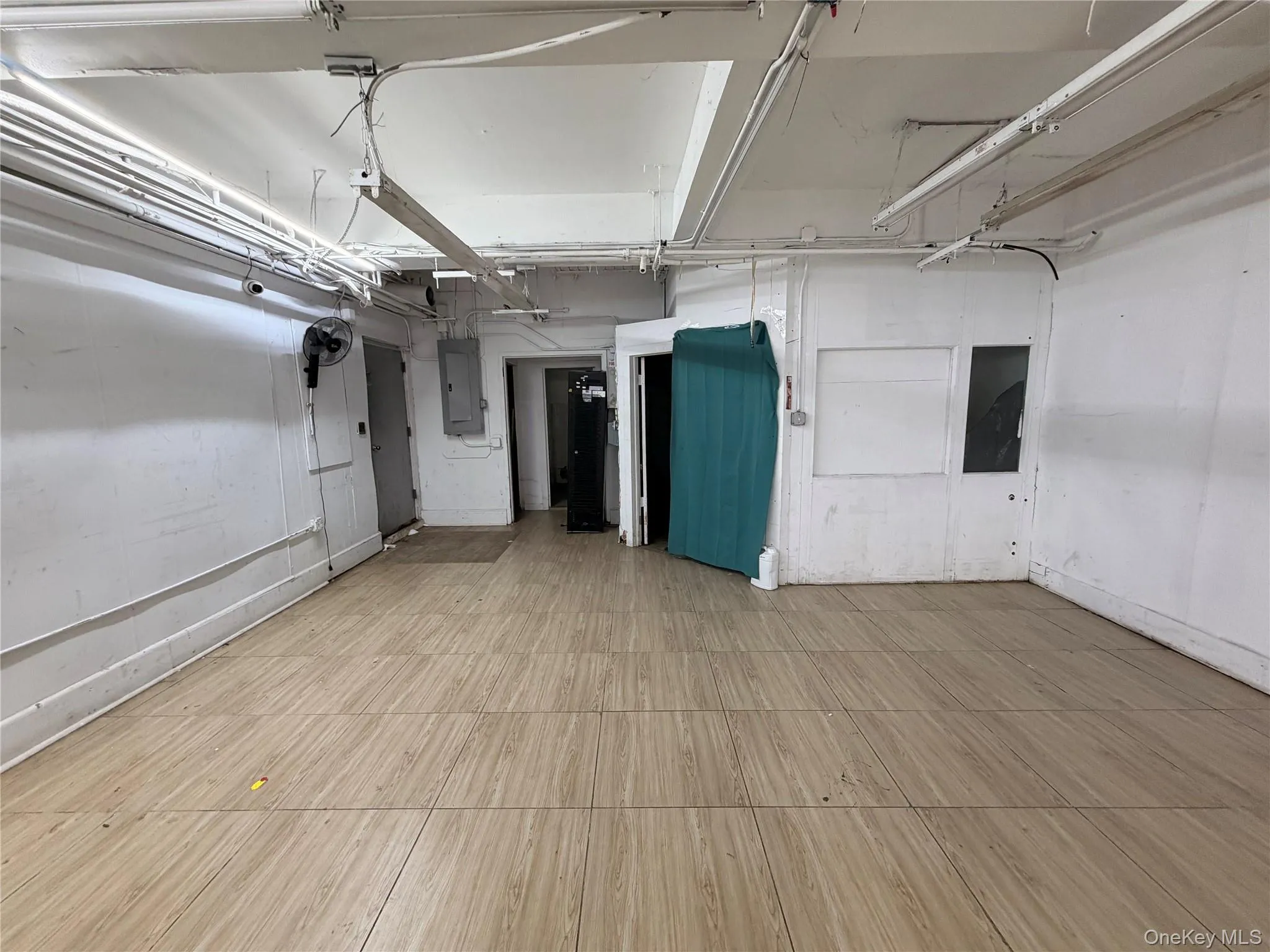 272 198th Street, New York, NY, ,Commercial Lease,For Rent,198th,0,958820 272 198th Street, New York, NY, ,Commercial Lease,For Rent,198th,0,958820