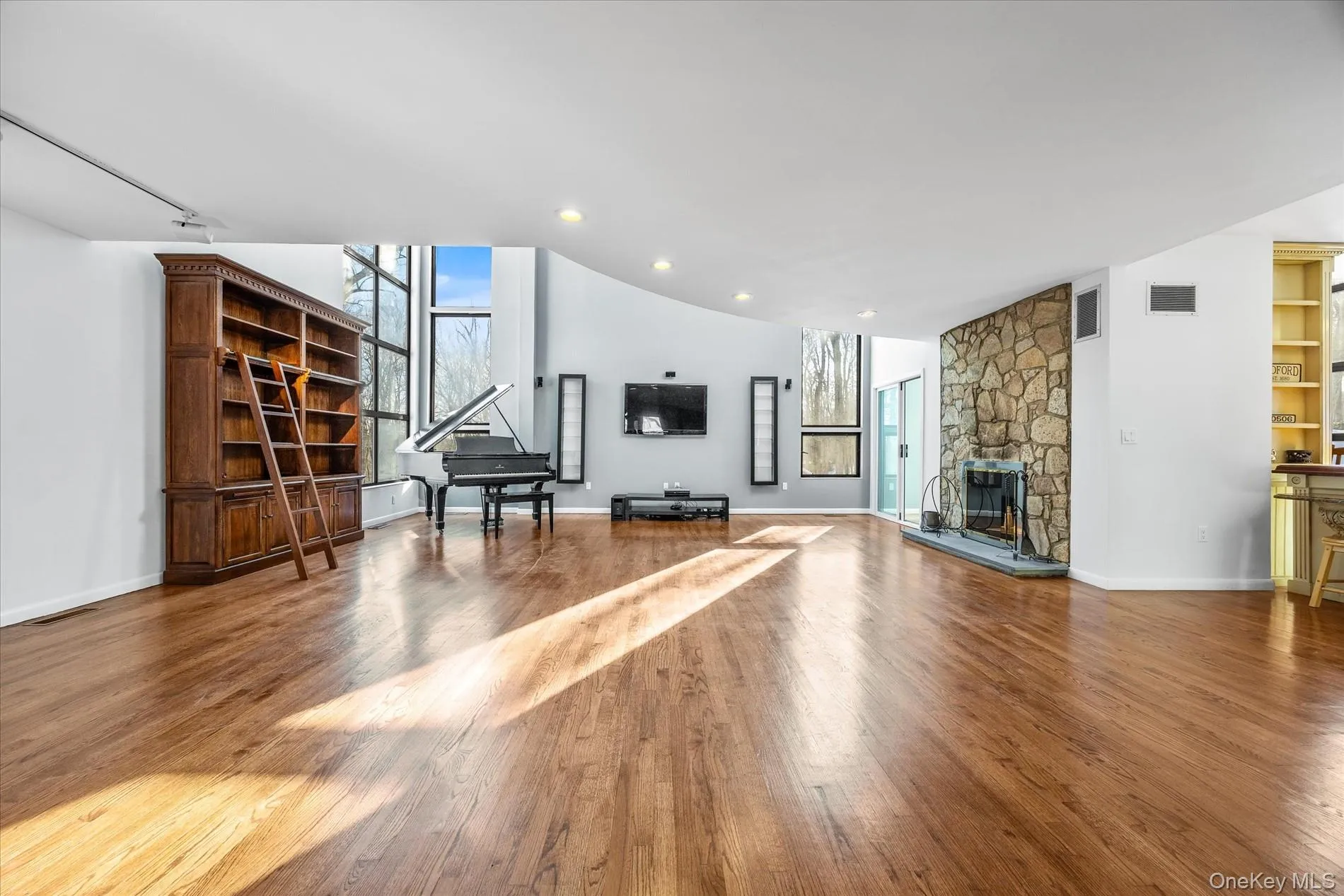 10 Rustling Lane, Bedford, NY, 4 Bedrooms Bedrooms, 12 Rooms Rooms,3 BathroomsBathrooms,Residential,For Rent,Rustling,0,KEY958830 10 Rustling Lane, Bedford, NY, 4 Bedrooms Bedrooms, 12 Rooms Rooms,3 BathroomsBathrooms,Residential,For Rent,Rustling,0,KEY958830