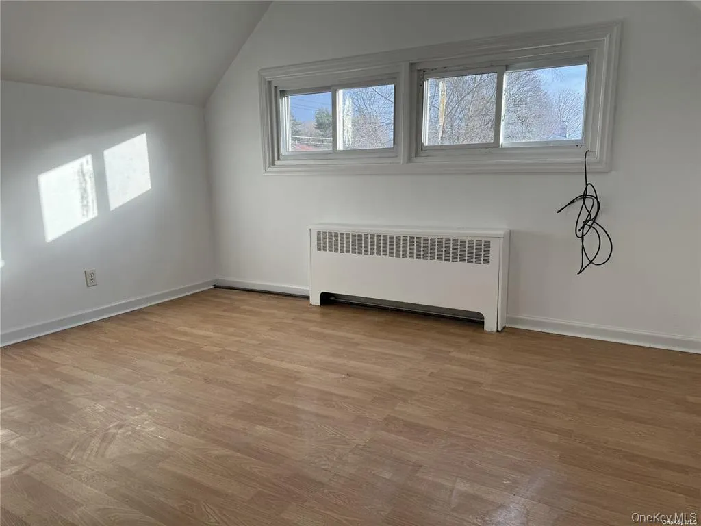 33 Clarissa Drive, Oyster Bay, NY, 4 Bedrooms Bedrooms, 9 Rooms Rooms,2 BathroomsBathrooms,Residential Lease,For Rent,Clarissa,0,958845 33 Clarissa Drive, Oyster Bay, NY, 4 Bedrooms Bedrooms, 9 Rooms Rooms,2 BathroomsBathrooms,Residential Lease,For Rent,Clarissa,0,958845