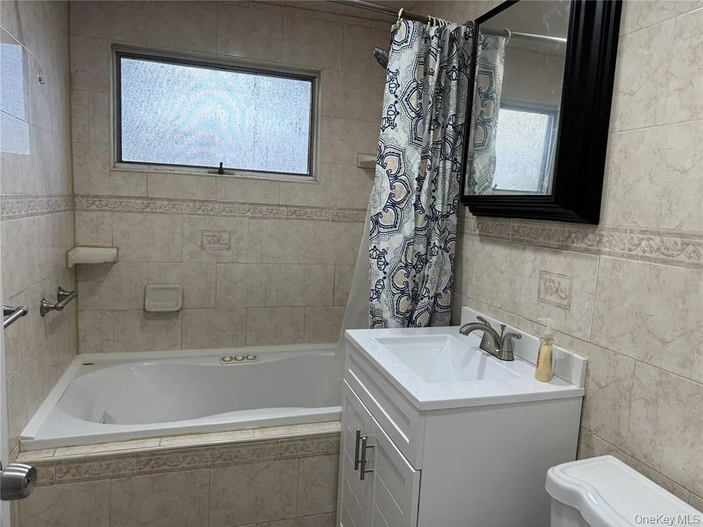 33 Clarissa Drive, Oyster Bay, NY, 4 Bedrooms Bedrooms, 9 Rooms Rooms,2 BathroomsBathrooms,Residential Lease,For Rent,Clarissa,0,958845 33 Clarissa Drive, Oyster Bay, NY, 4 Bedrooms Bedrooms, 9 Rooms Rooms,2 BathroomsBathrooms,Residential Lease,For Rent,Clarissa,0,958845