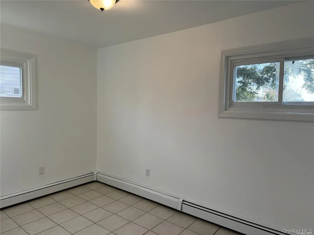 33 Clarissa Drive, Oyster Bay, NY, 4 Bedrooms Bedrooms, 9 Rooms Rooms,2 BathroomsBathrooms,Residential Lease,For Rent,Clarissa,0,958845 33 Clarissa Drive, Oyster Bay, NY, 4 Bedrooms Bedrooms, 9 Rooms Rooms,2 BathroomsBathrooms,Residential Lease,For Rent,Clarissa,0,958845