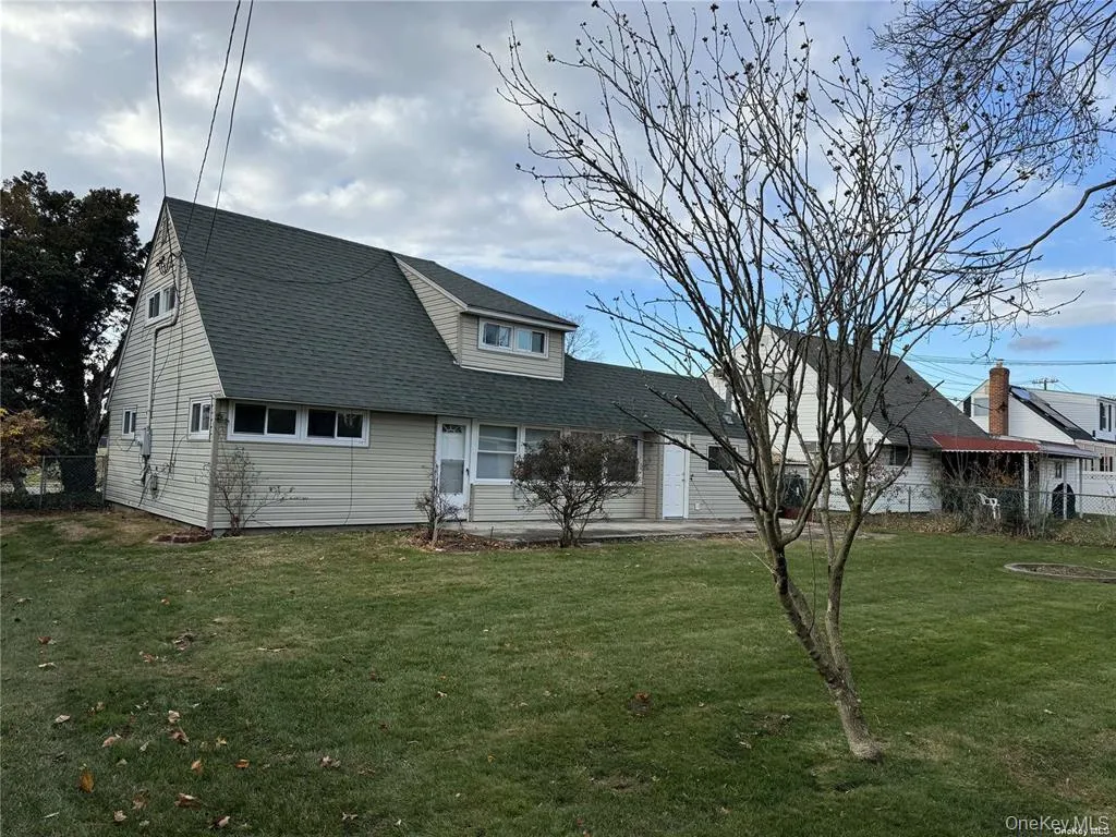 33 Clarissa Drive, Oyster Bay, NY, 4 Bedrooms Bedrooms, 9 Rooms Rooms,2 BathroomsBathrooms,Residential Lease,For Rent,Clarissa,0,958845 33 Clarissa Drive, Oyster Bay, NY, 4 Bedrooms Bedrooms, 9 Rooms Rooms,2 BathroomsBathrooms,Residential Lease,For Rent,Clarissa,0,958845