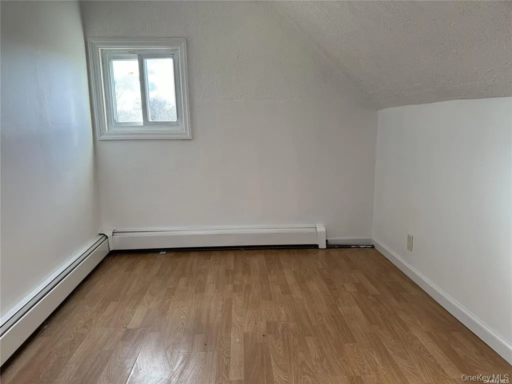 33 Clarissa Drive, Oyster Bay, NY, 4 Bedrooms Bedrooms, 9 Rooms Rooms,2 BathroomsBathrooms,Residential Lease,For Rent,Clarissa,0,958845 33 Clarissa Drive, Oyster Bay, NY, 4 Bedrooms Bedrooms, 9 Rooms Rooms,2 BathroomsBathrooms,Residential Lease,For Rent,Clarissa,0,958845