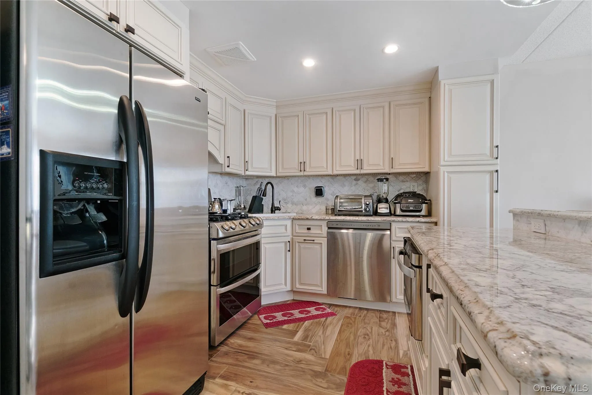 109 Beach 61st Street, New York, NY, 3 Bedrooms Bedrooms, 5 Rooms Rooms,2 BathroomsBathrooms,Residential,For Rent,Beach 61st,0,958850 109 Beach 61st Street, New York, NY, 3 Bedrooms Bedrooms, 5 Rooms Rooms,2 BathroomsBathrooms,Residential,For Rent,Beach 61st,0,958850