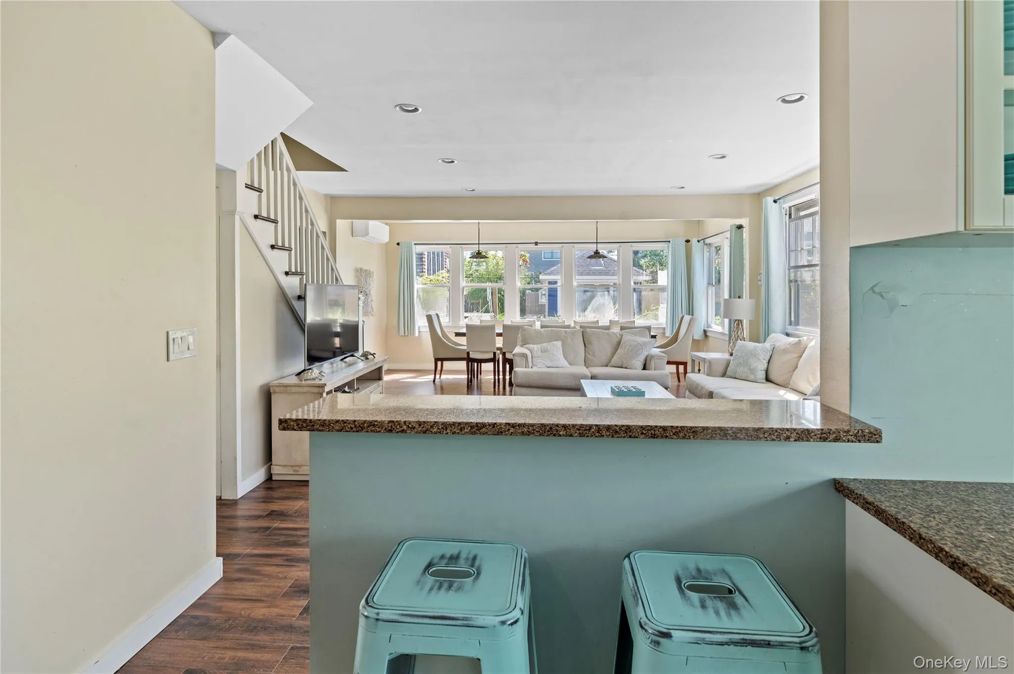 180 Cottage Walk, Islip, NY, 5 Bedrooms Bedrooms, 8 Rooms Rooms,2 BathroomsBathrooms,Residential,For Rent,Cottage,0,958869 180 Cottage Walk, Islip, NY, 5 Bedrooms Bedrooms, 8 Rooms Rooms,2 BathroomsBathrooms,Residential,For Rent,Cottage,0,958869