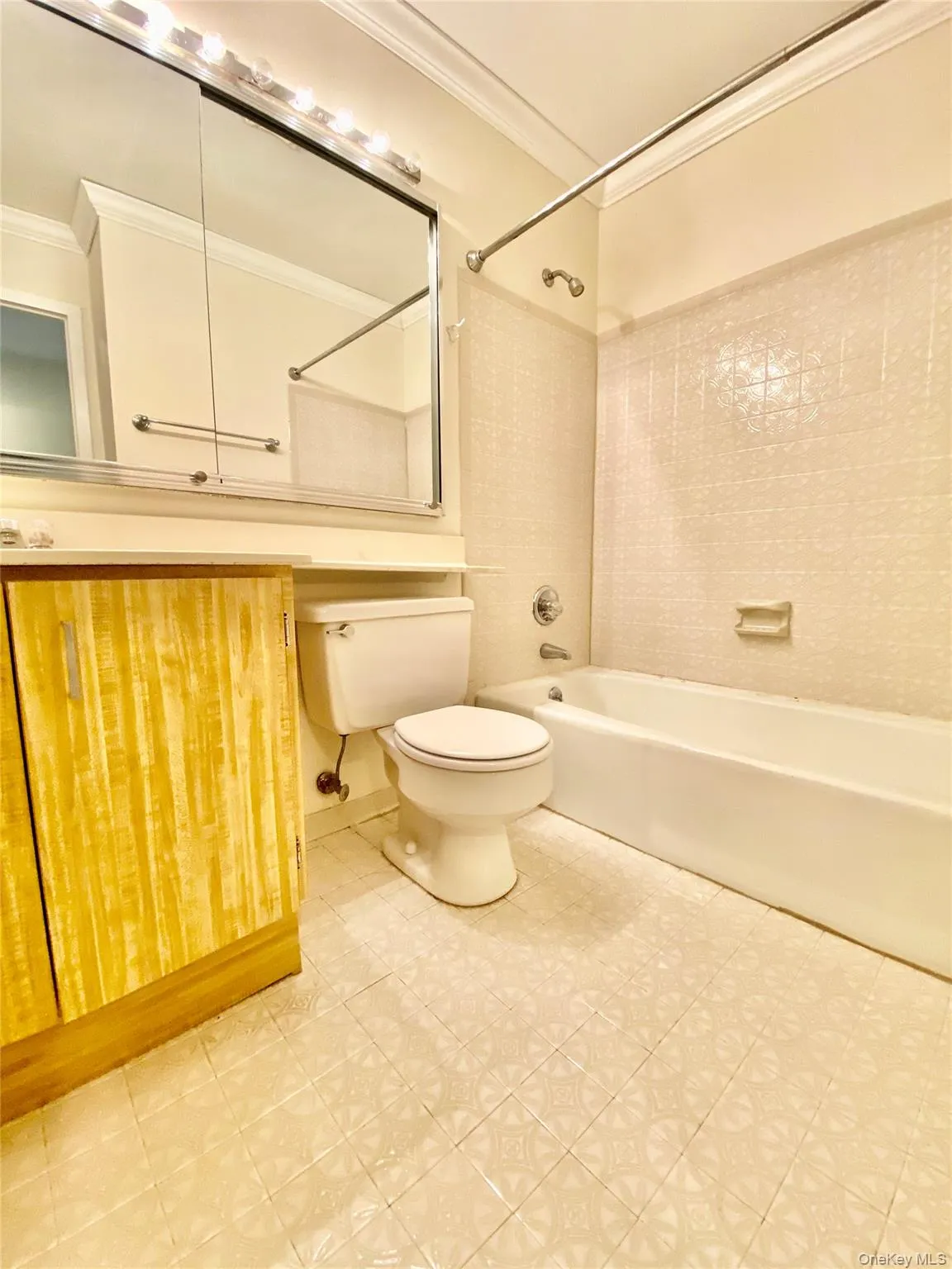 75 Greenway Close, Rye Town, NY, 3 Bedrooms Bedrooms, 7 Rooms Rooms,2 BathroomsBathrooms,Residential Lease,For Rent,Greenway Close,0,958888 75 Greenway Close, Rye Town, NY, 3 Bedrooms Bedrooms, 7 Rooms Rooms,2 BathroomsBathrooms,Residential Lease,For Rent,Greenway Close,0,958888