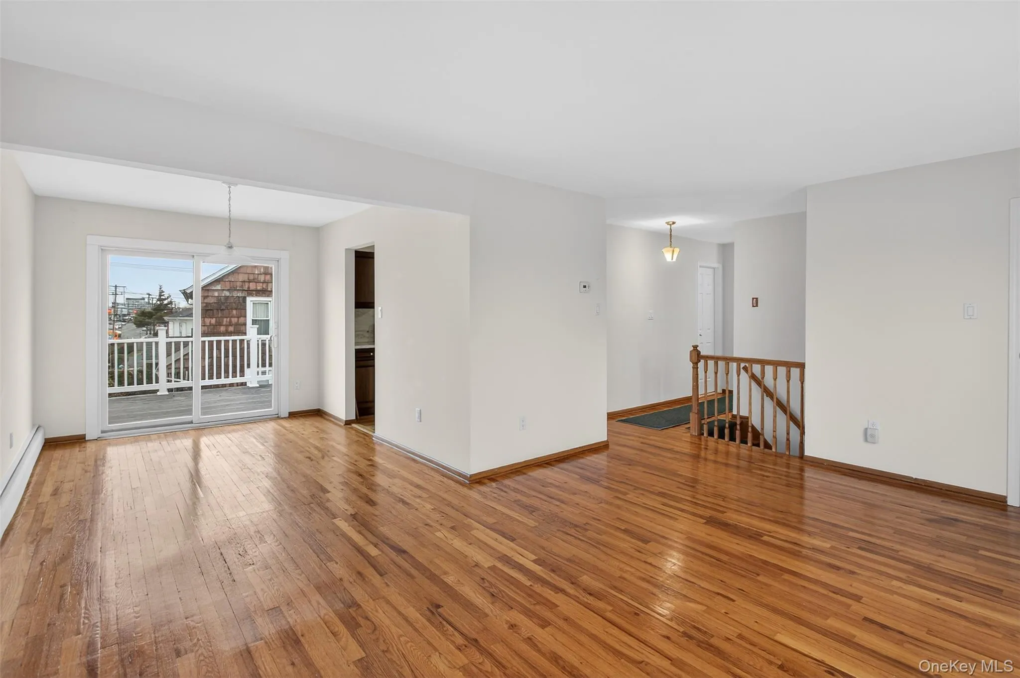 297 Fairfield Avenue, North Hempstead, NY, 3 Bedrooms Bedrooms, 2 Rooms Rooms,1 BathroomBathrooms,Residential Lease,For Rent,Fairfield,0,958915 297 Fairfield Avenue, North Hempstead, NY, 3 Bedrooms Bedrooms, 2 Rooms Rooms,1 BathroomBathrooms,Residential Lease,For Rent,Fairfield,0,958915