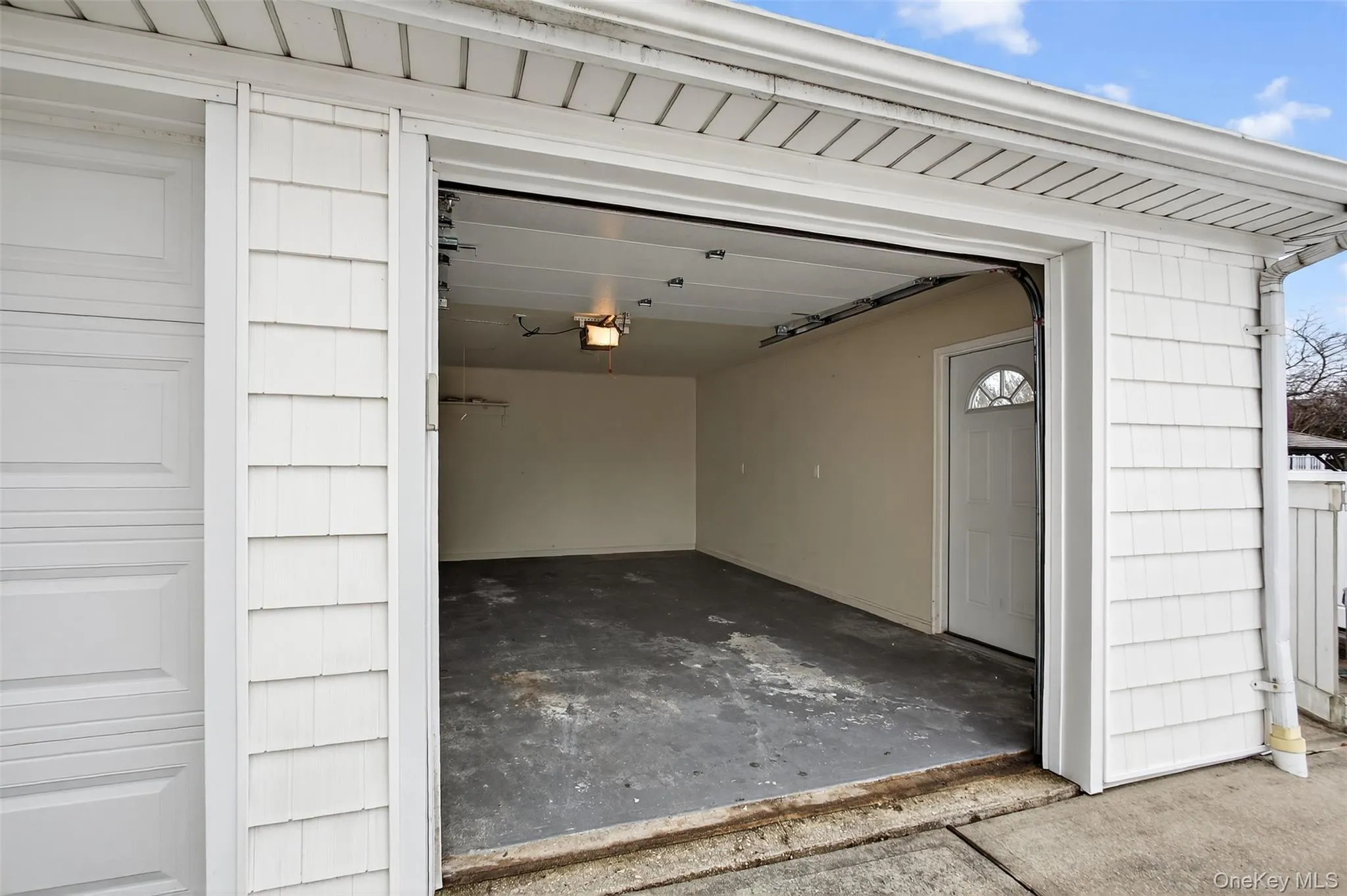 297 Fairfield Avenue, North Hempstead, NY, 3 Bedrooms Bedrooms, 2 Rooms Rooms,1 BathroomBathrooms,Residential Lease,For Rent,Fairfield,0,958915 297 Fairfield Avenue, North Hempstead, NY, 3 Bedrooms Bedrooms, 2 Rooms Rooms,1 BathroomBathrooms,Residential Lease,For Rent,Fairfield,0,958915