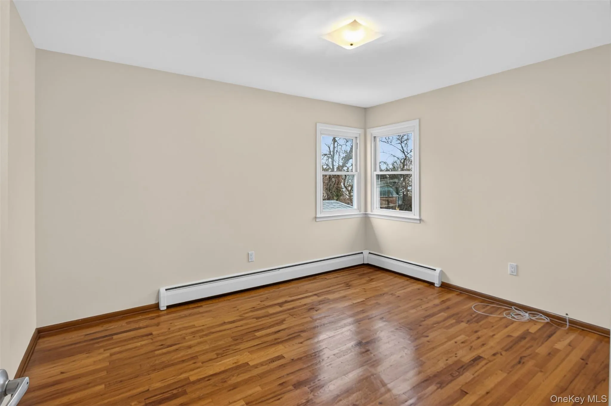 297 Fairfield Avenue, North Hempstead, NY, 3 Bedrooms Bedrooms, 2 Rooms Rooms,1 BathroomBathrooms,Residential Lease,For Rent,Fairfield,0,958915 297 Fairfield Avenue, North Hempstead, NY, 3 Bedrooms Bedrooms, 2 Rooms Rooms,1 BathroomBathrooms,Residential Lease,For Rent,Fairfield,0,958915