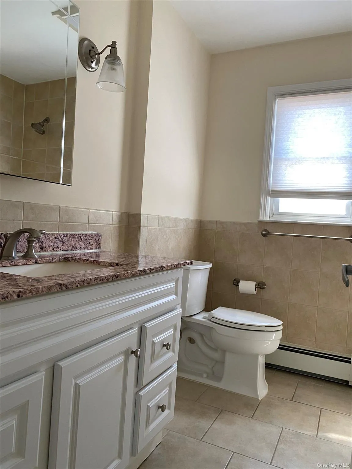 297 Fairfield Avenue, North Hempstead, NY, 3 Bedrooms Bedrooms, 2 Rooms Rooms,1 BathroomBathrooms,Residential Lease,For Rent,Fairfield,0,958915 297 Fairfield Avenue, North Hempstead, NY, 3 Bedrooms Bedrooms, 2 Rooms Rooms,1 BathroomBathrooms,Residential Lease,For Rent,Fairfield,0,958915