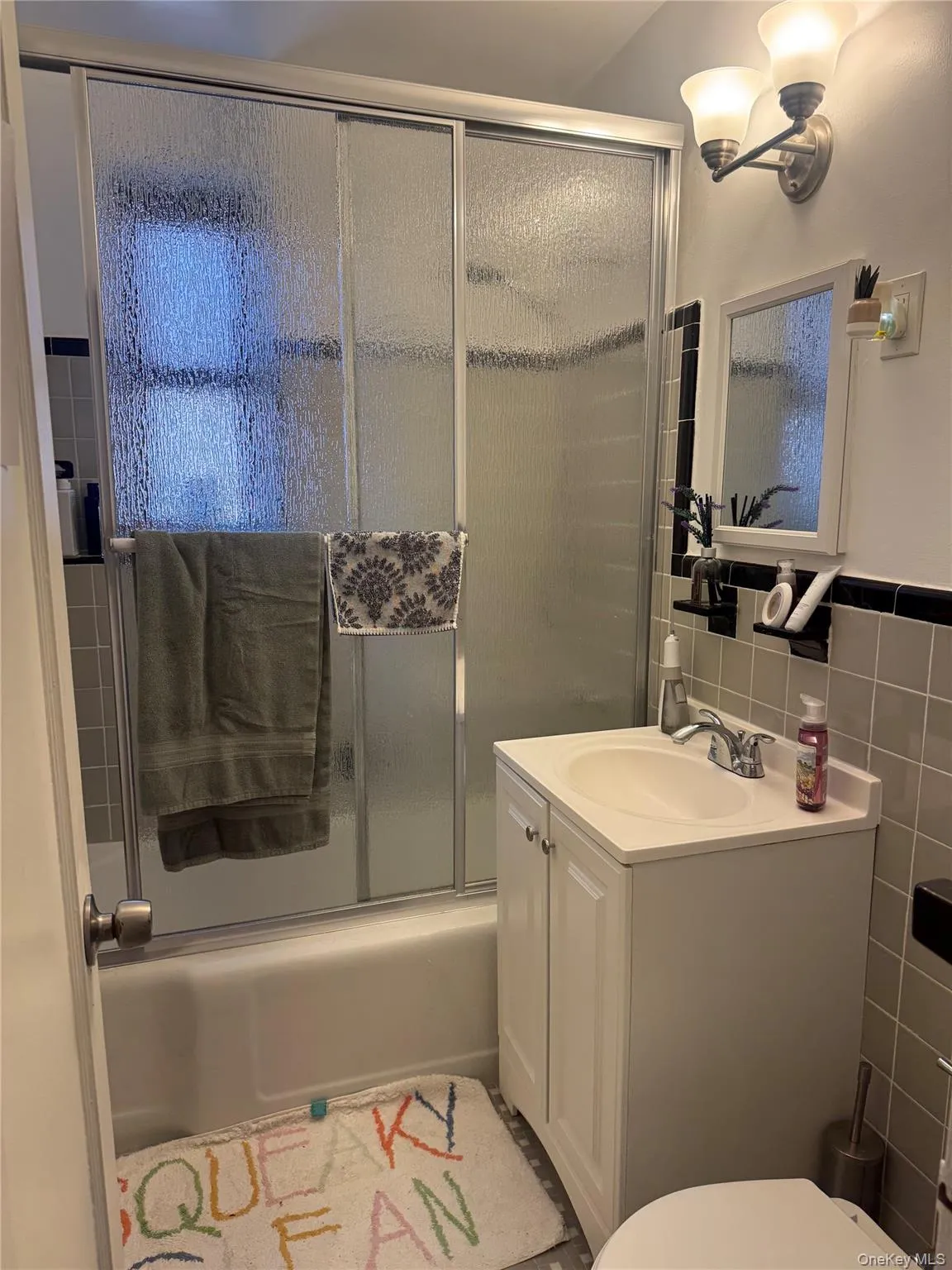 37-27 86th Street, New York, NY, 1 Bedroom Bedrooms, 3 Rooms Rooms,1 BathroomBathrooms,Residential,For Rent,86th,0,958934 37-27 86th Street, New York, NY, 1 Bedroom Bedrooms, 3 Rooms Rooms,1 BathroomBathrooms,Residential,For Rent,86th,0,958934