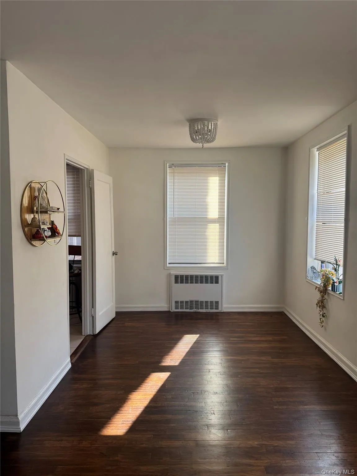 37-27 86th Street, New York, NY, 1 Bedroom Bedrooms, 3 Rooms Rooms,1 BathroomBathrooms,Residential,For Rent,86th,0,958934 37-27 86th Street, New York, NY, 1 Bedroom Bedrooms, 3 Rooms Rooms,1 BathroomBathrooms,Residential,For Rent,86th,0,958934