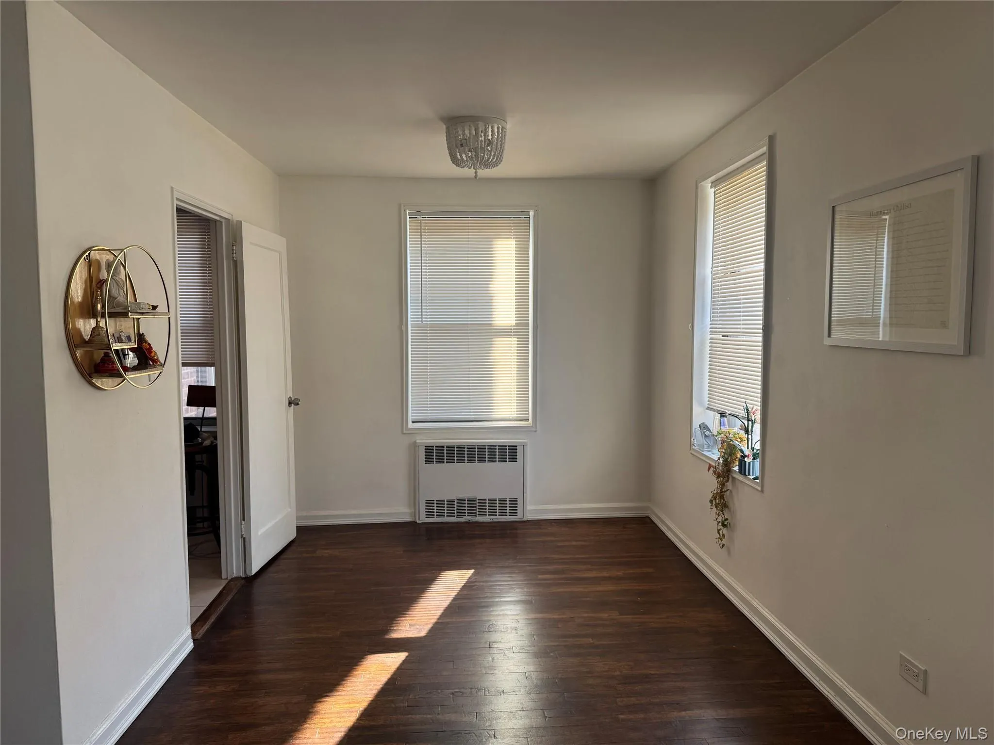 37-27 86th Street, New York, NY, 1 Bedroom Bedrooms, 3 Rooms Rooms,1 BathroomBathrooms,Residential,For Rent,86th,0,958934 37-27 86th Street, New York, NY, 1 Bedroom Bedrooms, 3 Rooms Rooms,1 BathroomBathrooms,Residential,For Rent,86th,0,958934