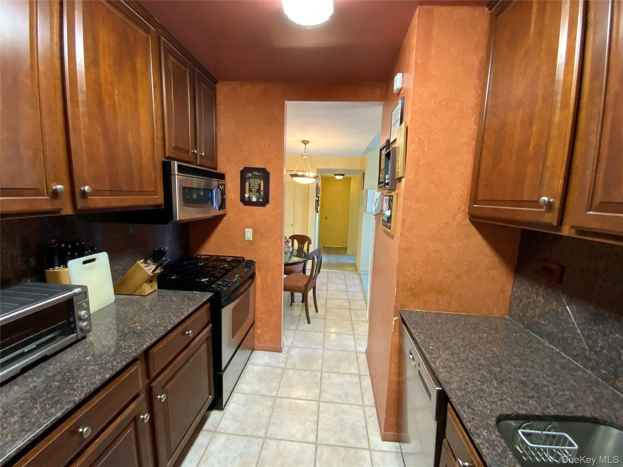 27110 Grand Central Parkway, New York, NY, 1 Bedroom Bedrooms, 4 Rooms Rooms,1 BathroomBathrooms,Residential,For Rent,Grand Central,0,958937 27110 Grand Central Parkway, New York, NY, 1 Bedroom Bedrooms, 4 Rooms Rooms,1 BathroomBathrooms,Residential,For Rent,Grand Central,0,958937