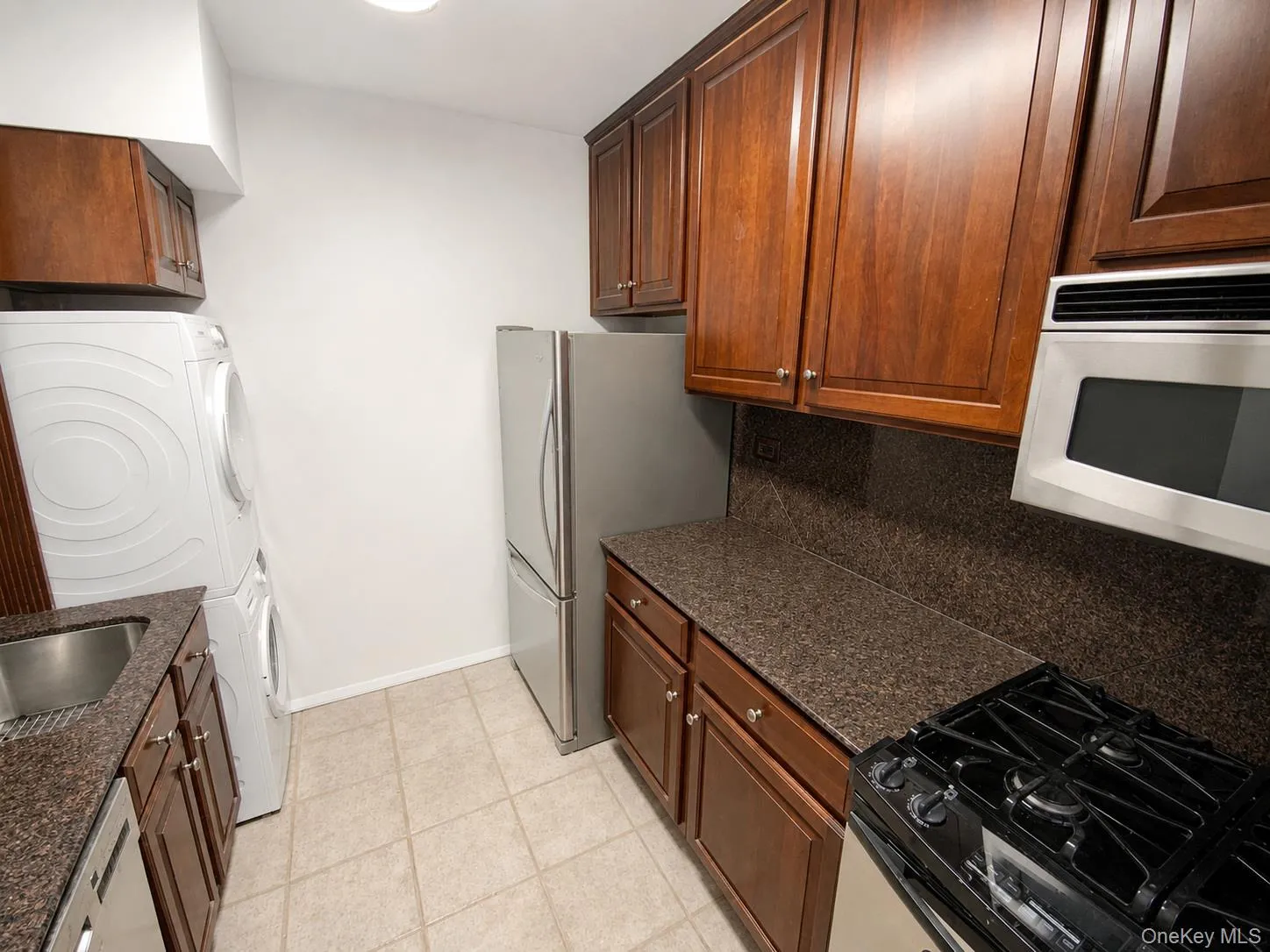 27110 Grand Central Parkway, New York, NY, 1 Bedroom Bedrooms, 4 Rooms Rooms,1 BathroomBathrooms,Residential,For Rent,Grand Central,0,958937 27110 Grand Central Parkway, New York, NY, 1 Bedroom Bedrooms, 4 Rooms Rooms,1 BathroomBathrooms,Residential,For Rent,Grand Central,0,958937