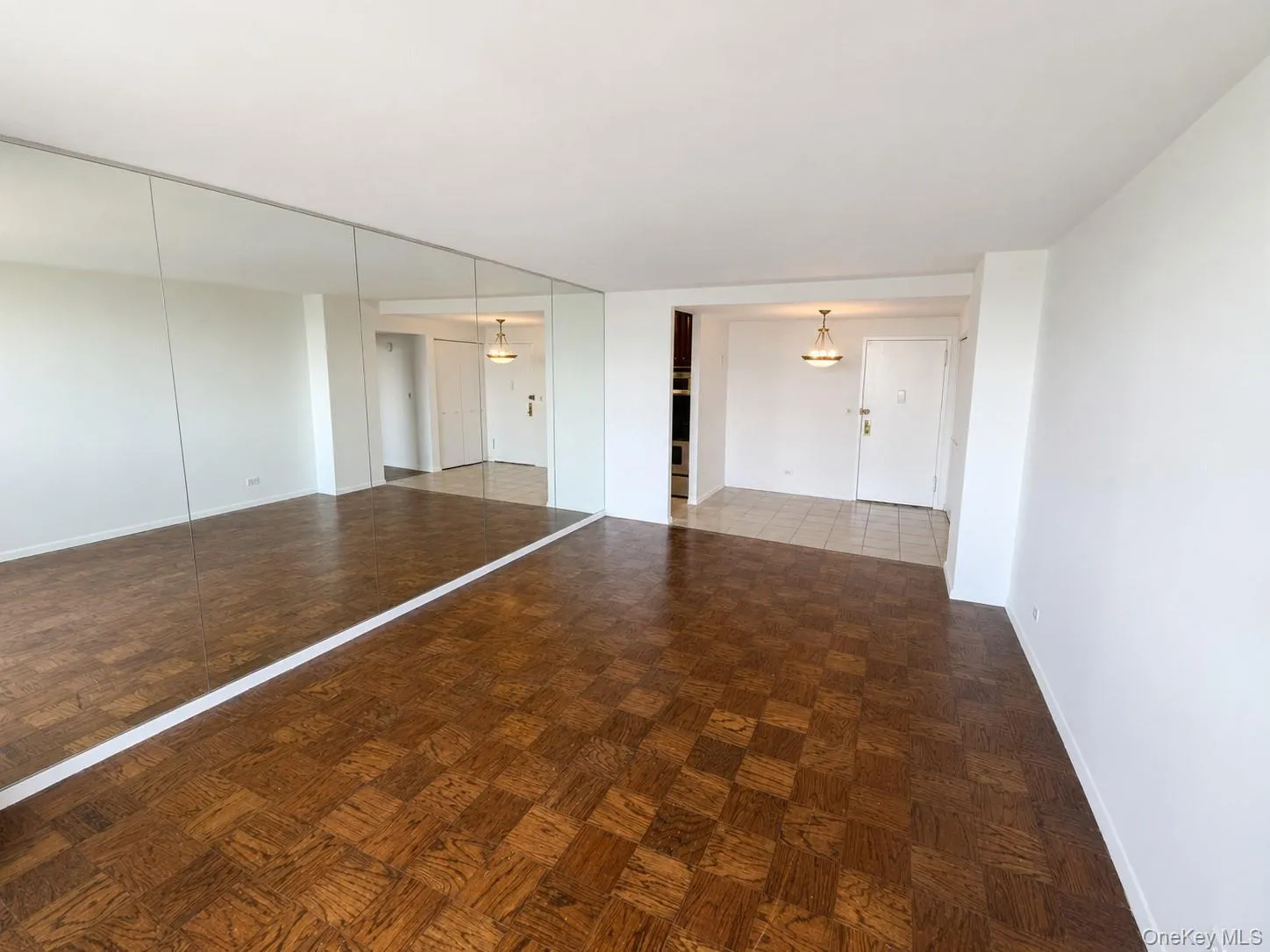 27110 Grand Central Parkway, New York, NY, 1 Bedroom Bedrooms, 4 Rooms Rooms,1 BathroomBathrooms,Residential,For Rent,Grand Central,0,958937 27110 Grand Central Parkway, New York, NY, 1 Bedroom Bedrooms, 4 Rooms Rooms,1 BathroomBathrooms,Residential,For Rent,Grand Central,0,958937